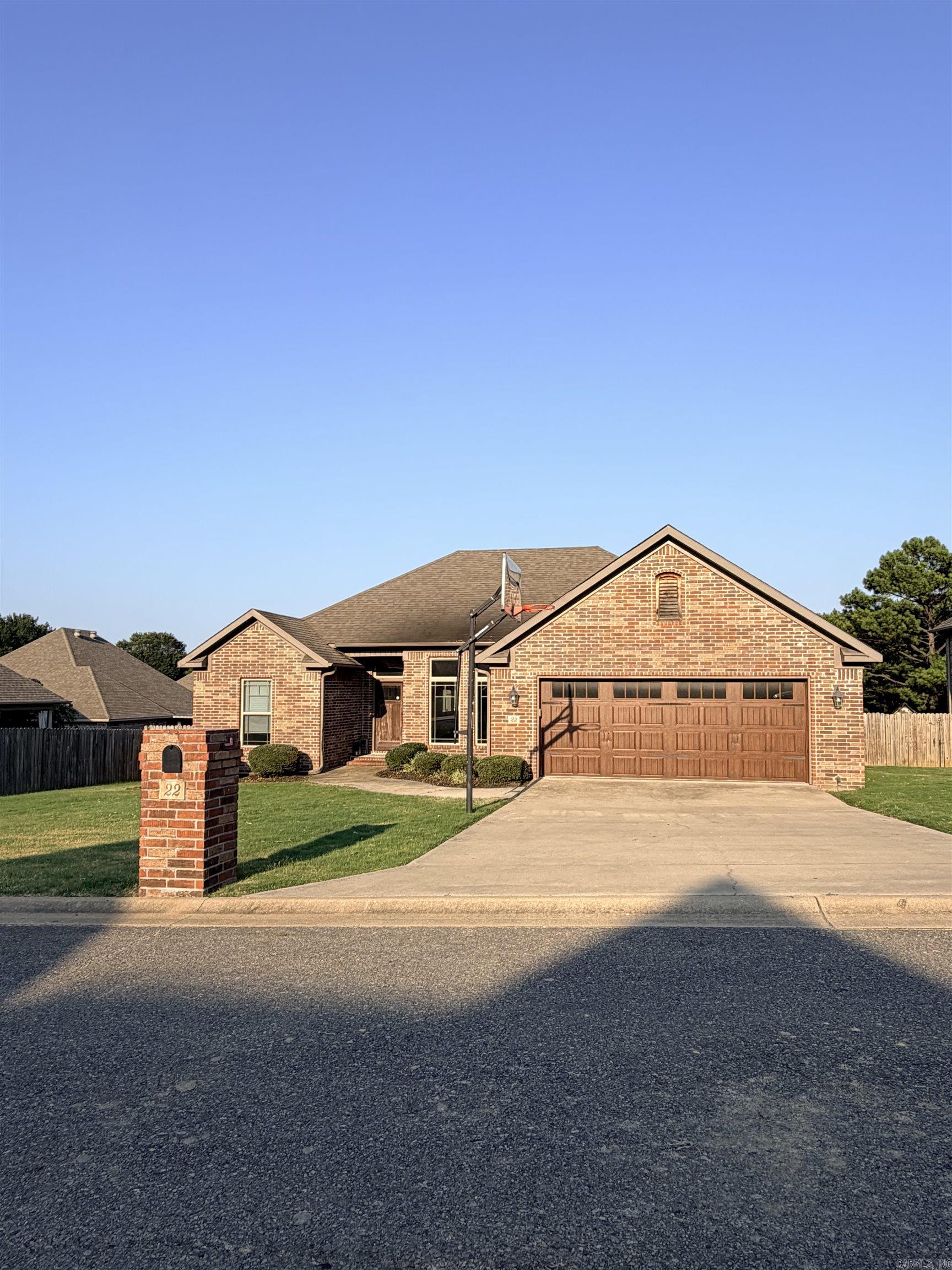 22 Southwind Boulevard Property Photo 1