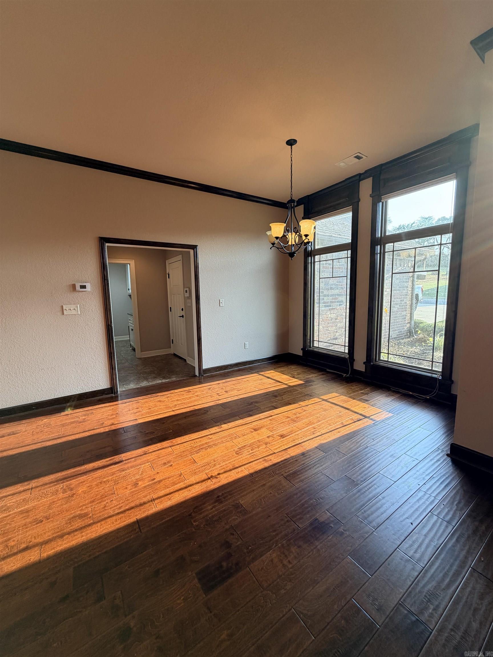 22 Southwind Boulevard Property Photo 3
