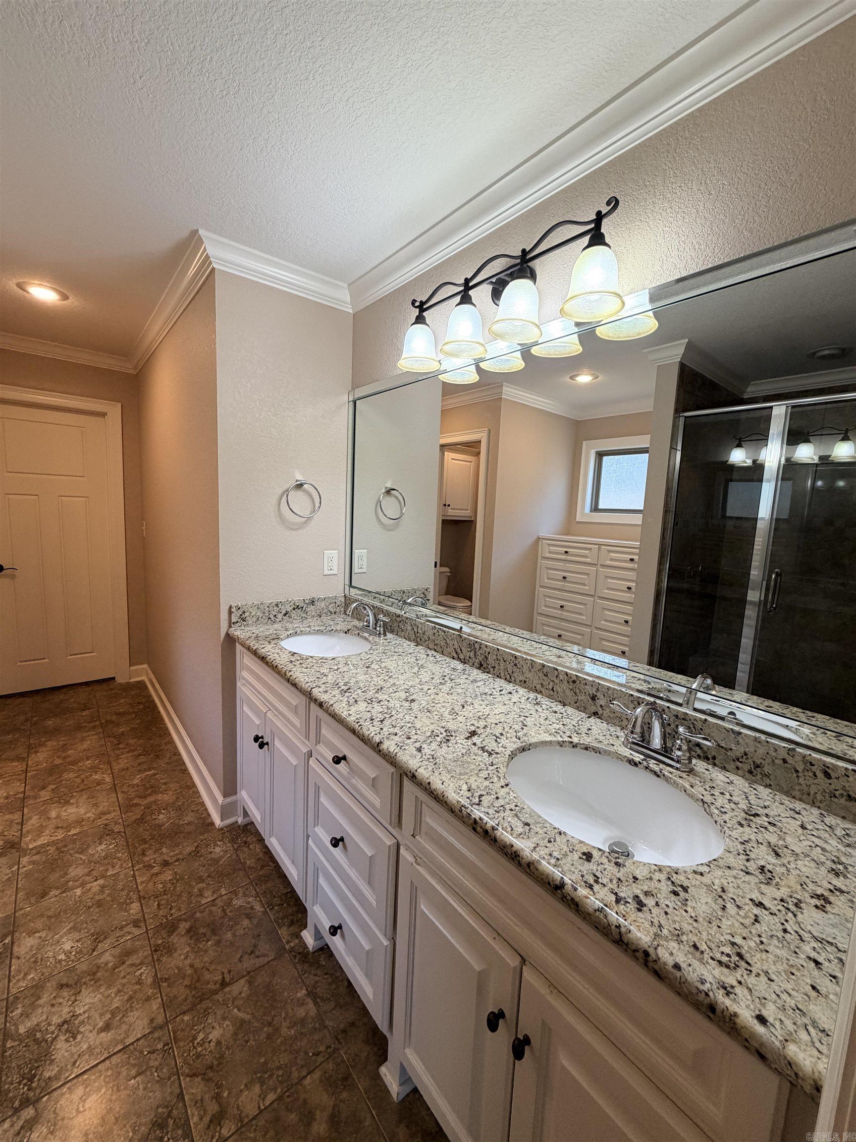 22 Southwind Boulevard Property Photo 9