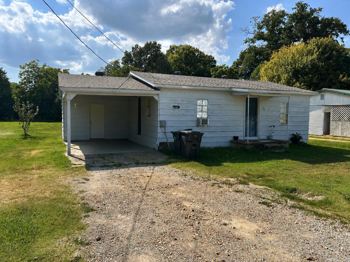 1619 Kathleen Property Photo 1