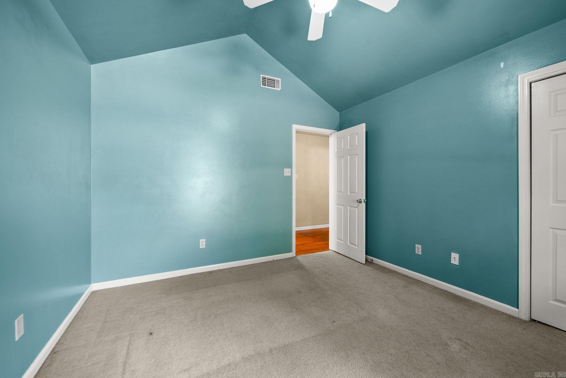 905 W B Avenue Property Photo 33
