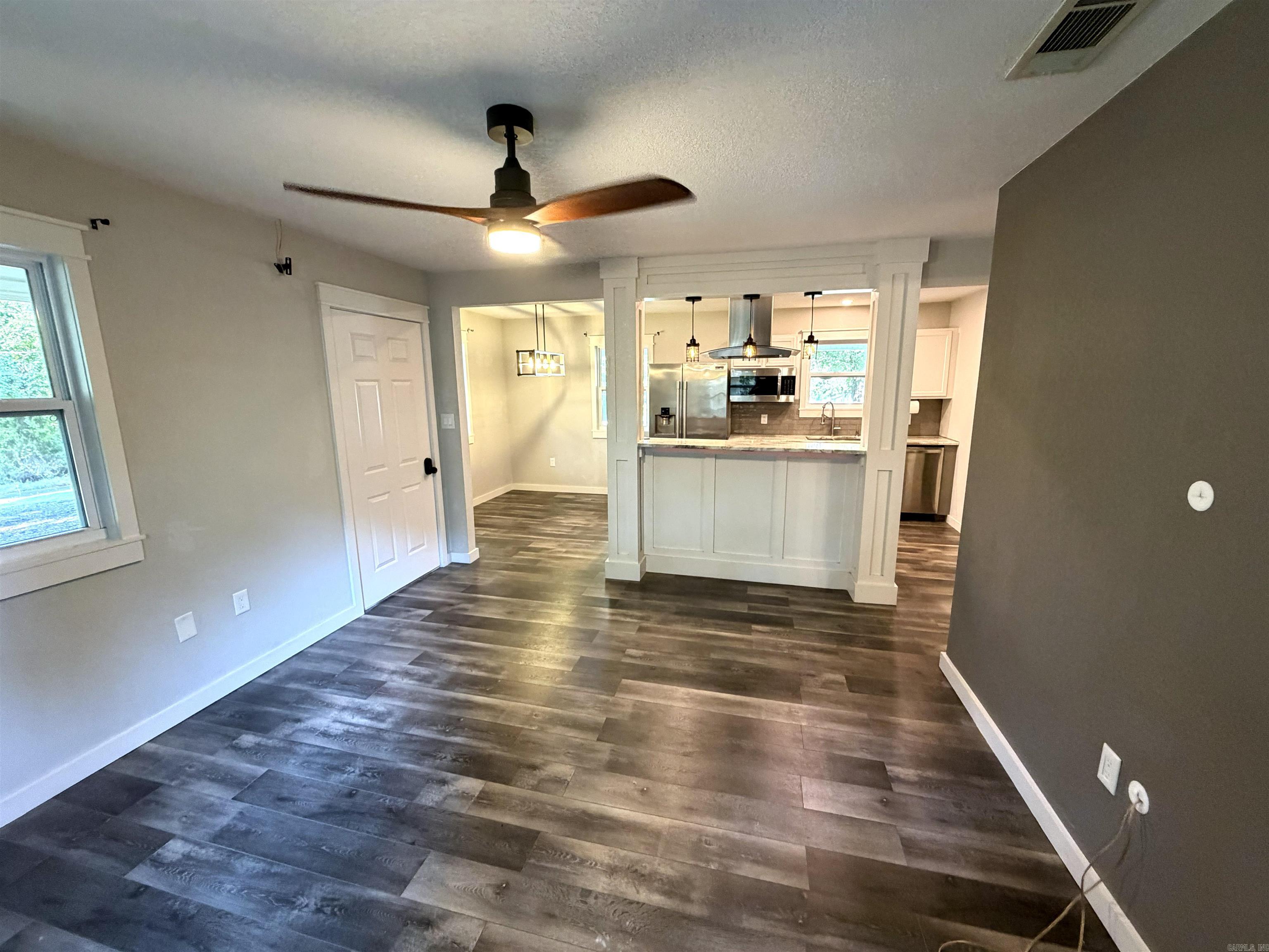 404 Deridder Avenue Property Photo 4