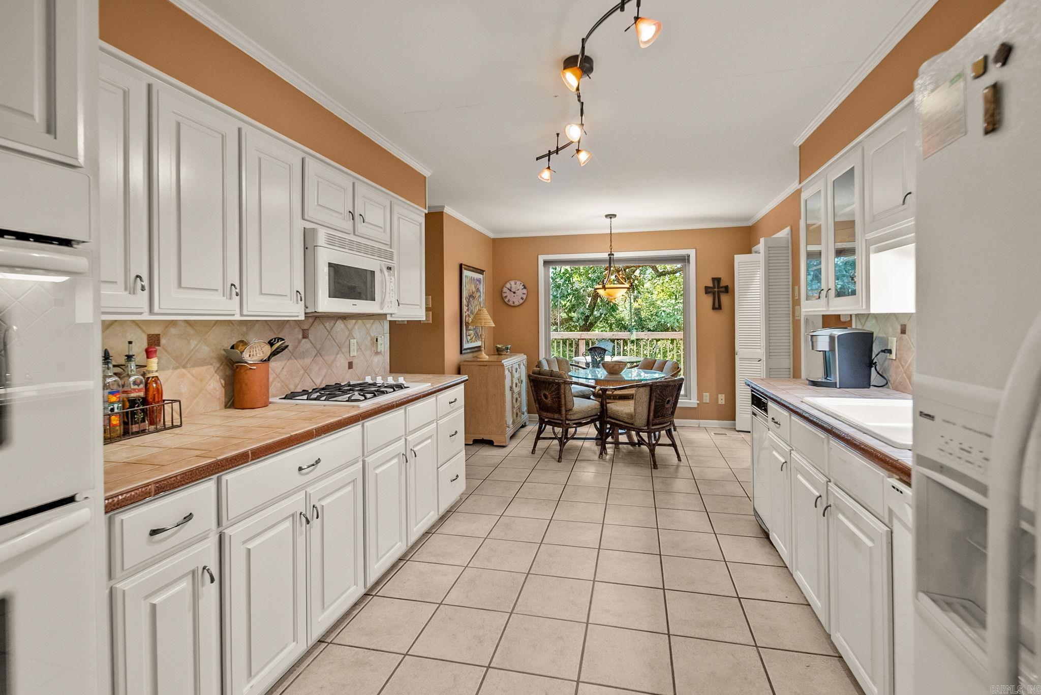 266 Valley Club Circle Property Photo 14