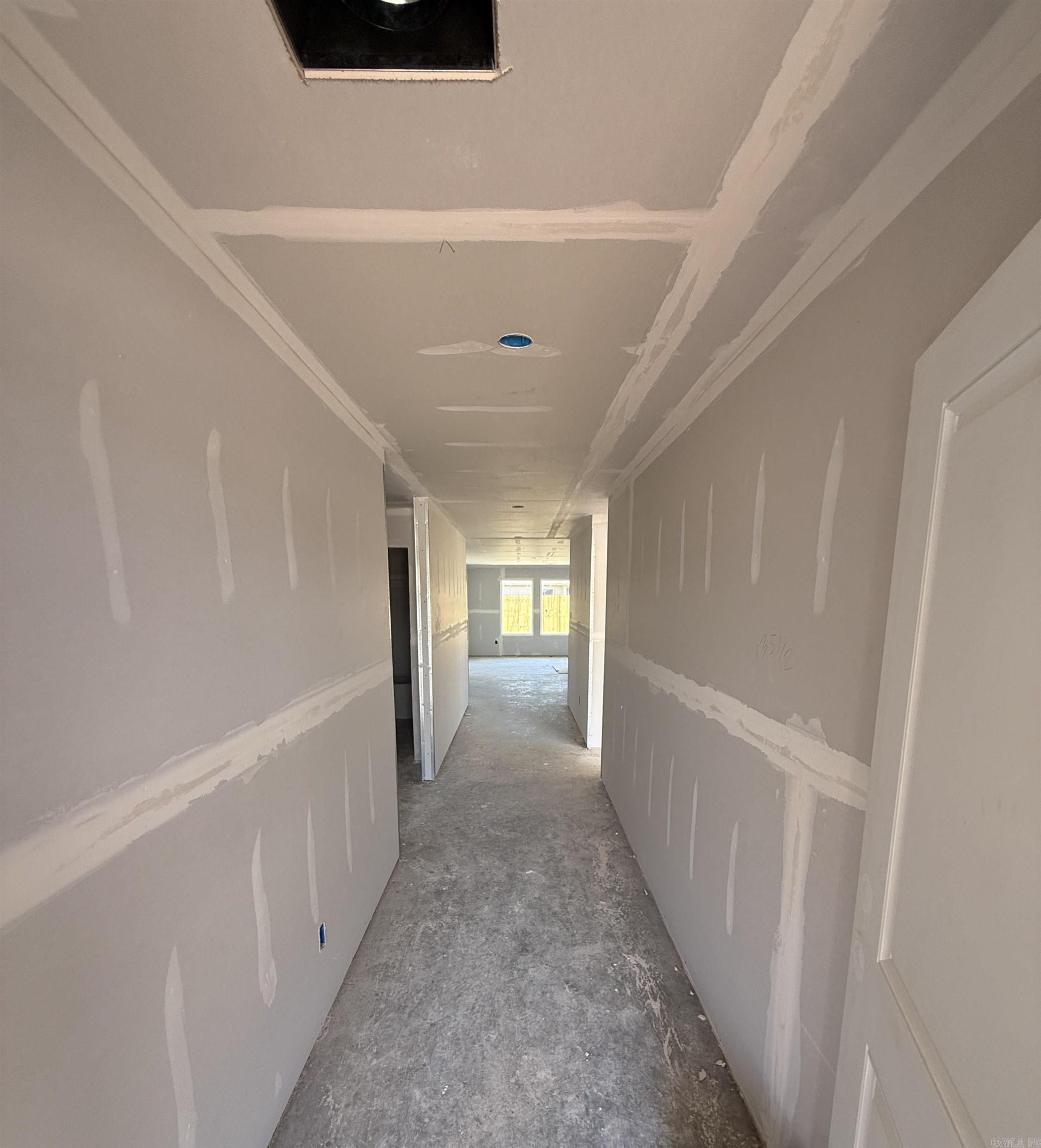 111 King Ranch Drive Property Photo 3