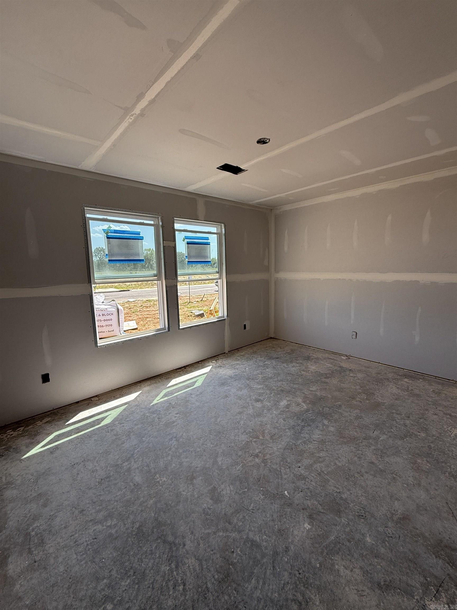 111 King Ranch Drive Property Photo 5