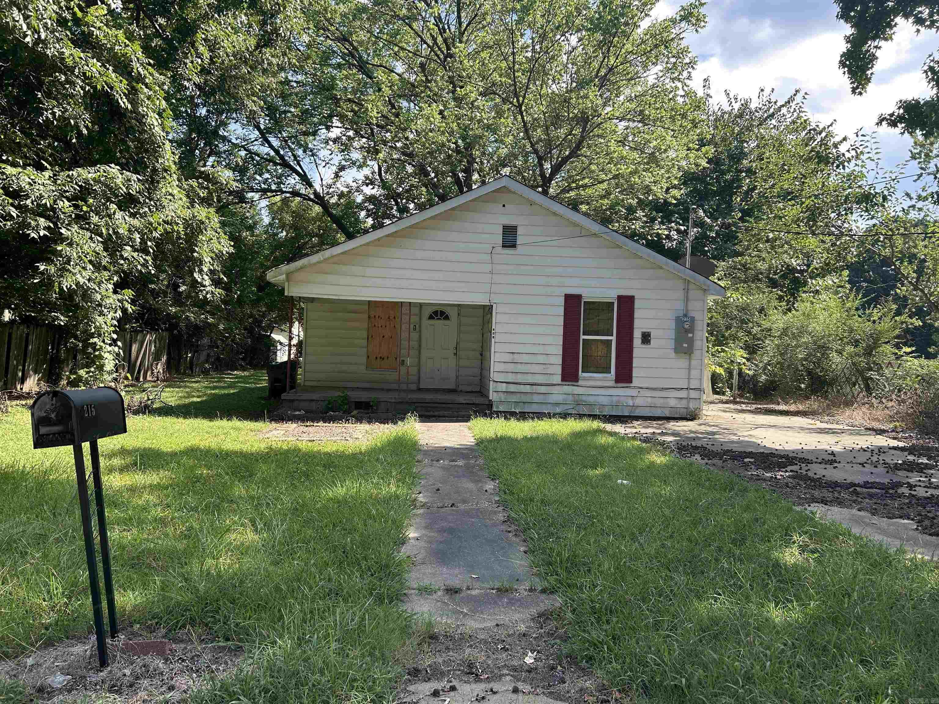 215 Spruce Property Photo 1