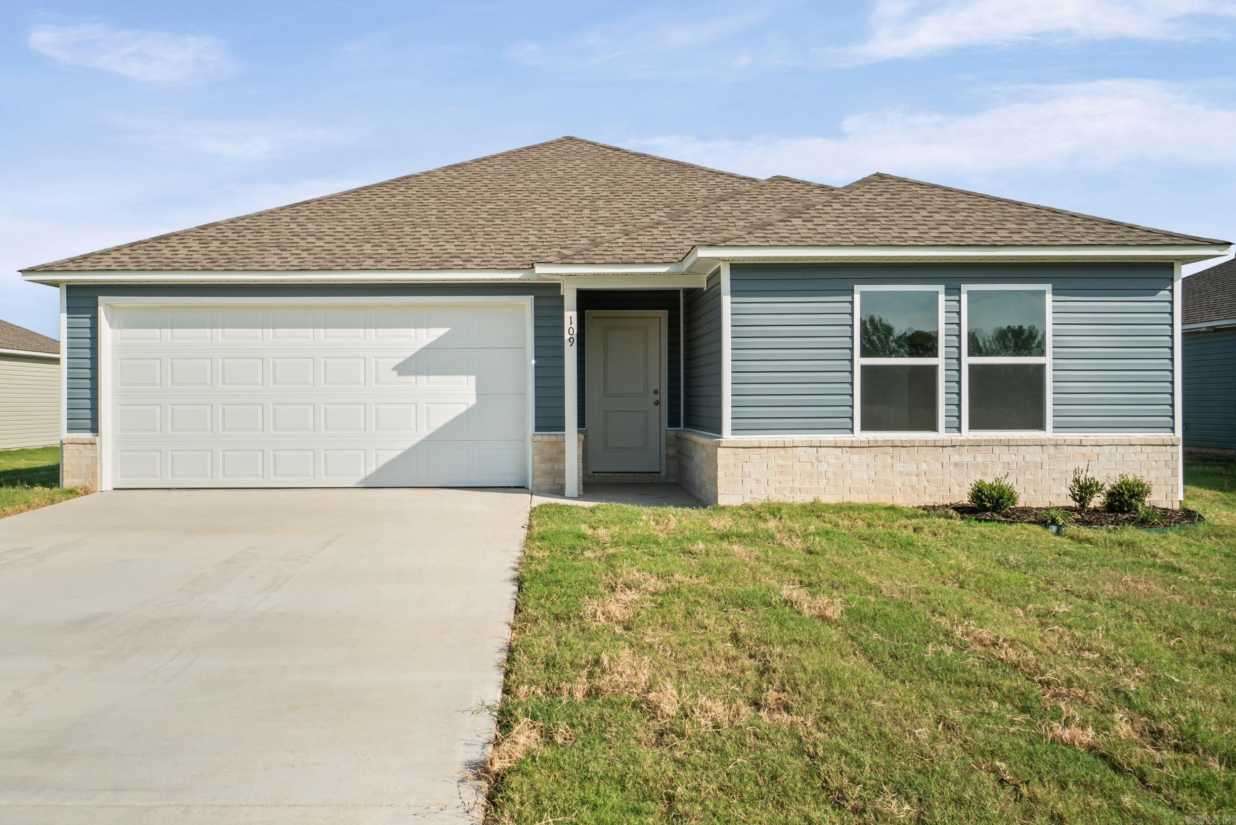 109 King Ranch Drive Property Photo 1