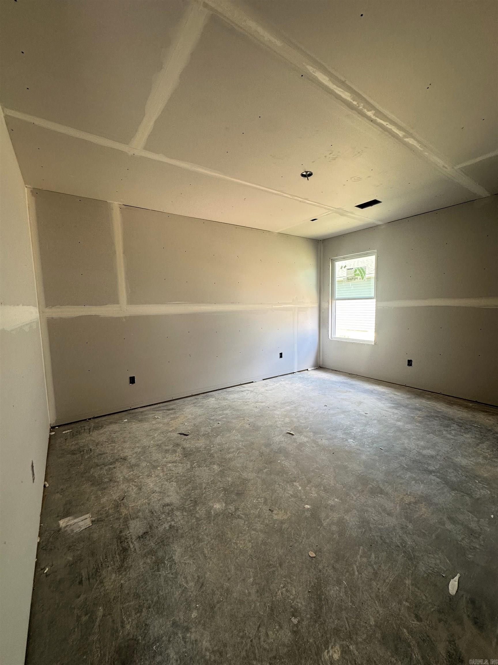 109 King Ranch Drive Property Photo 3