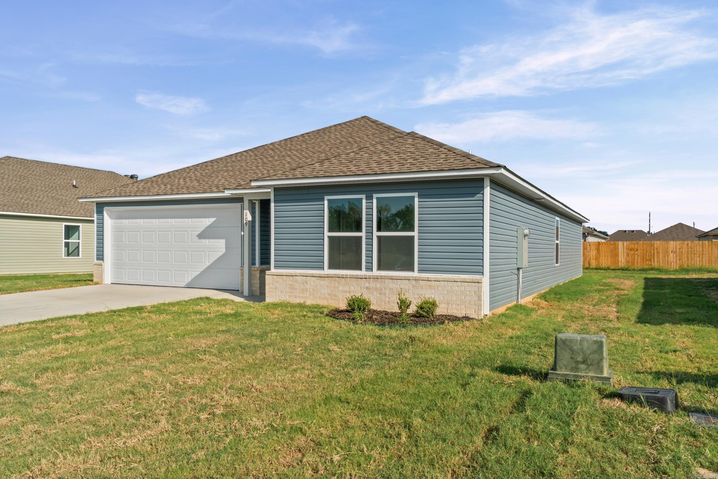 109 King Ranch Drive Property Photo 4