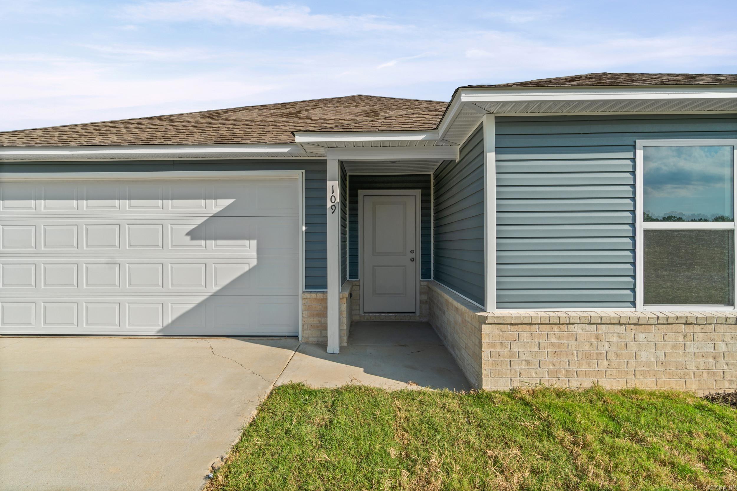 109 King Ranch Drive Property Photo 5