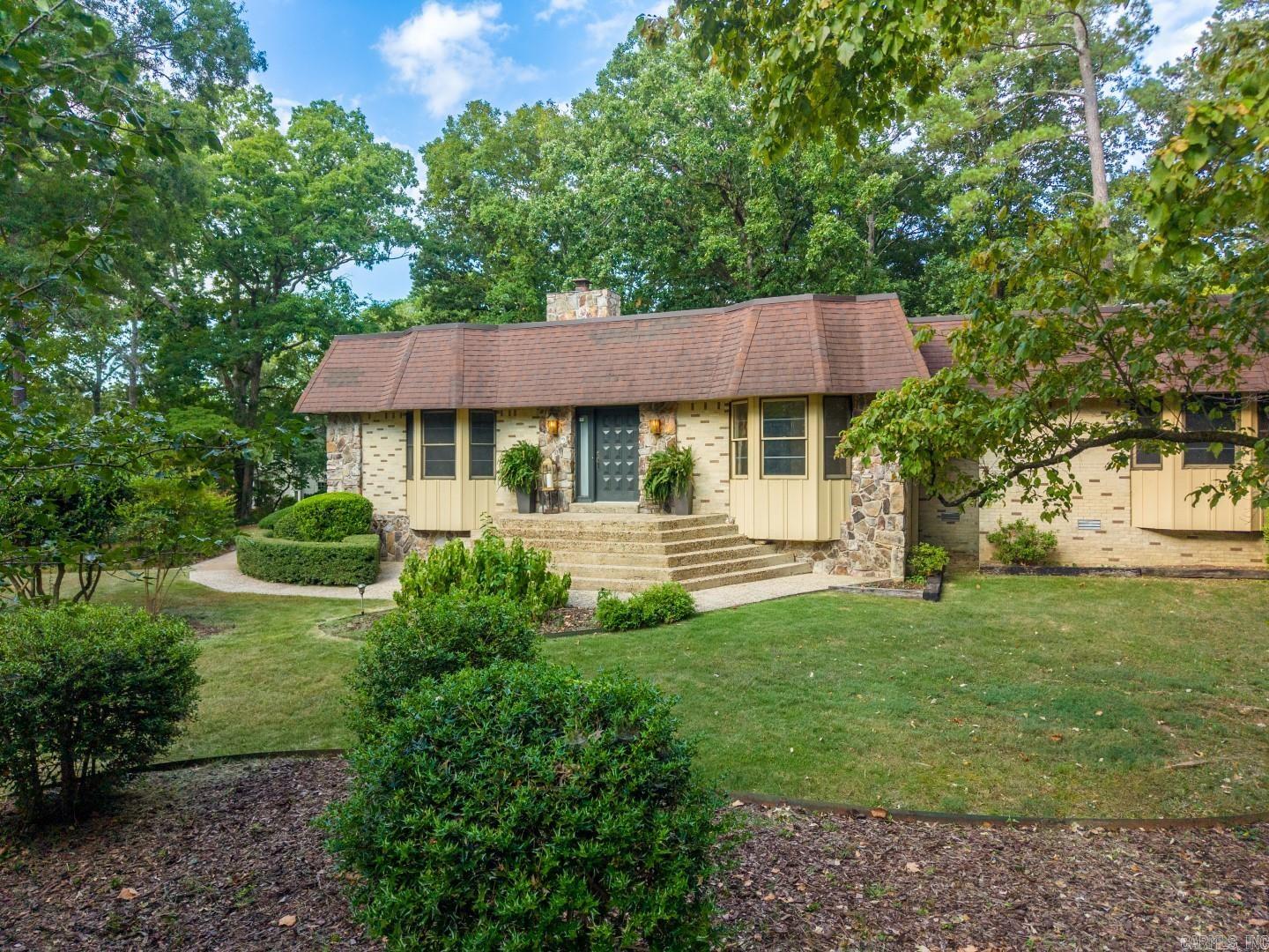 200 Scottwood Property Photo 5
