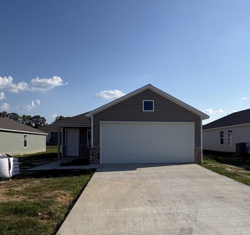 145 Maddison Rachael Property Photo 1