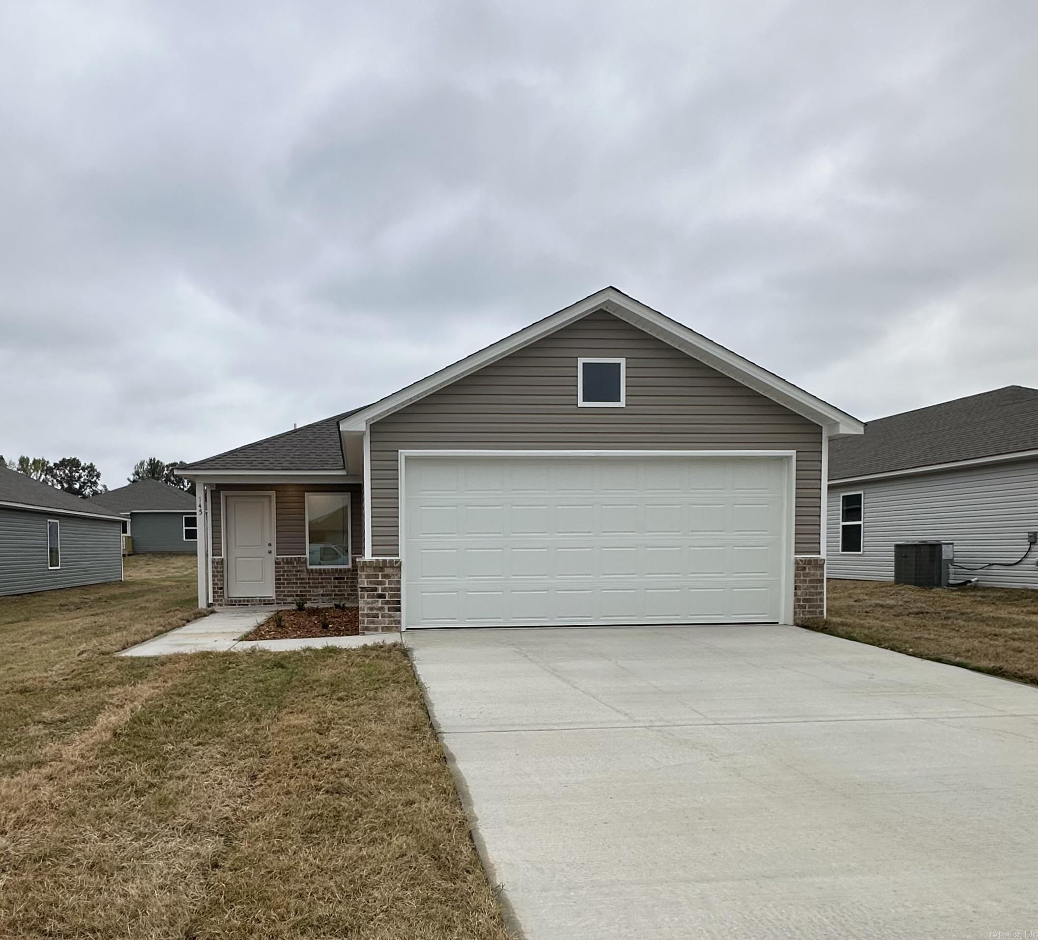 145 Maddison Rachael Property Photo 1