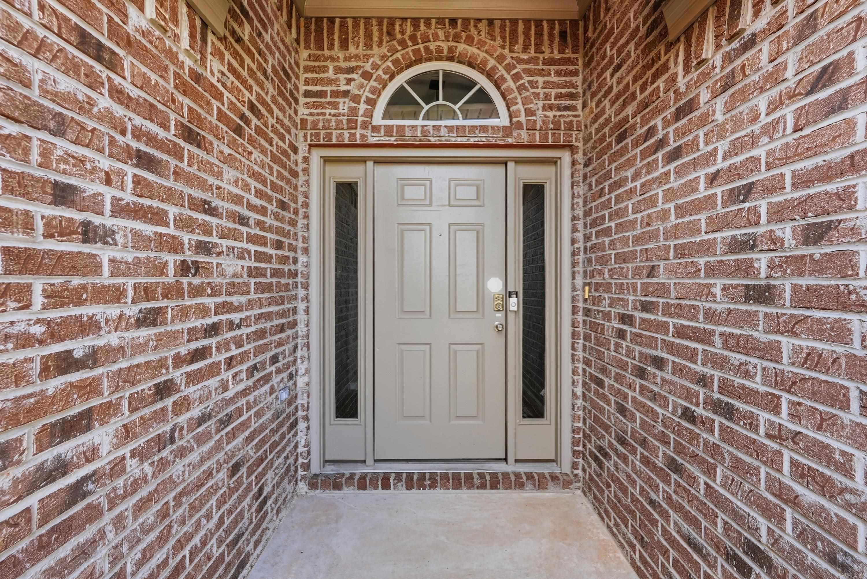 2201 Henry Avenue Property Photo 2