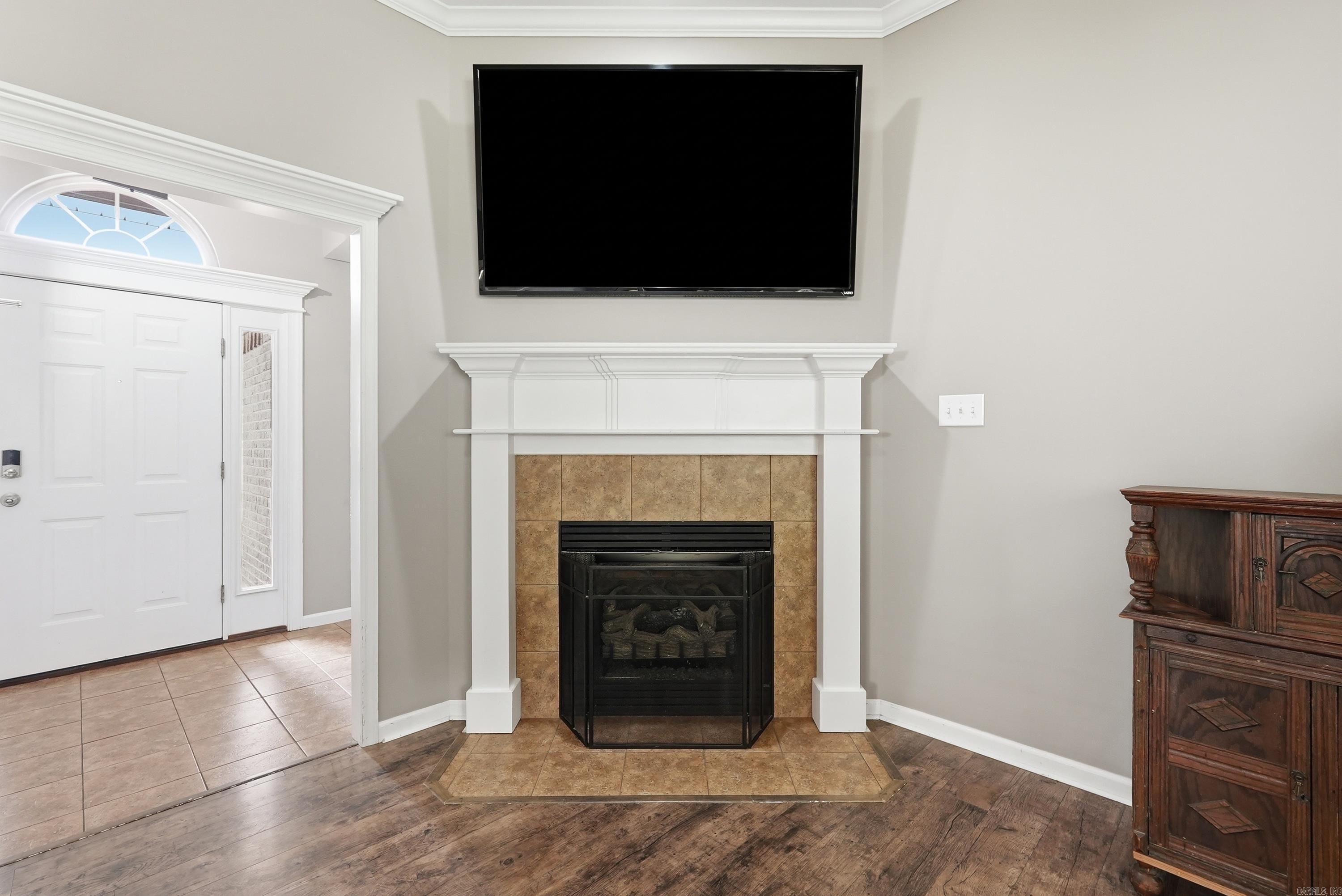 2201 Henry Avenue Property Photo 4