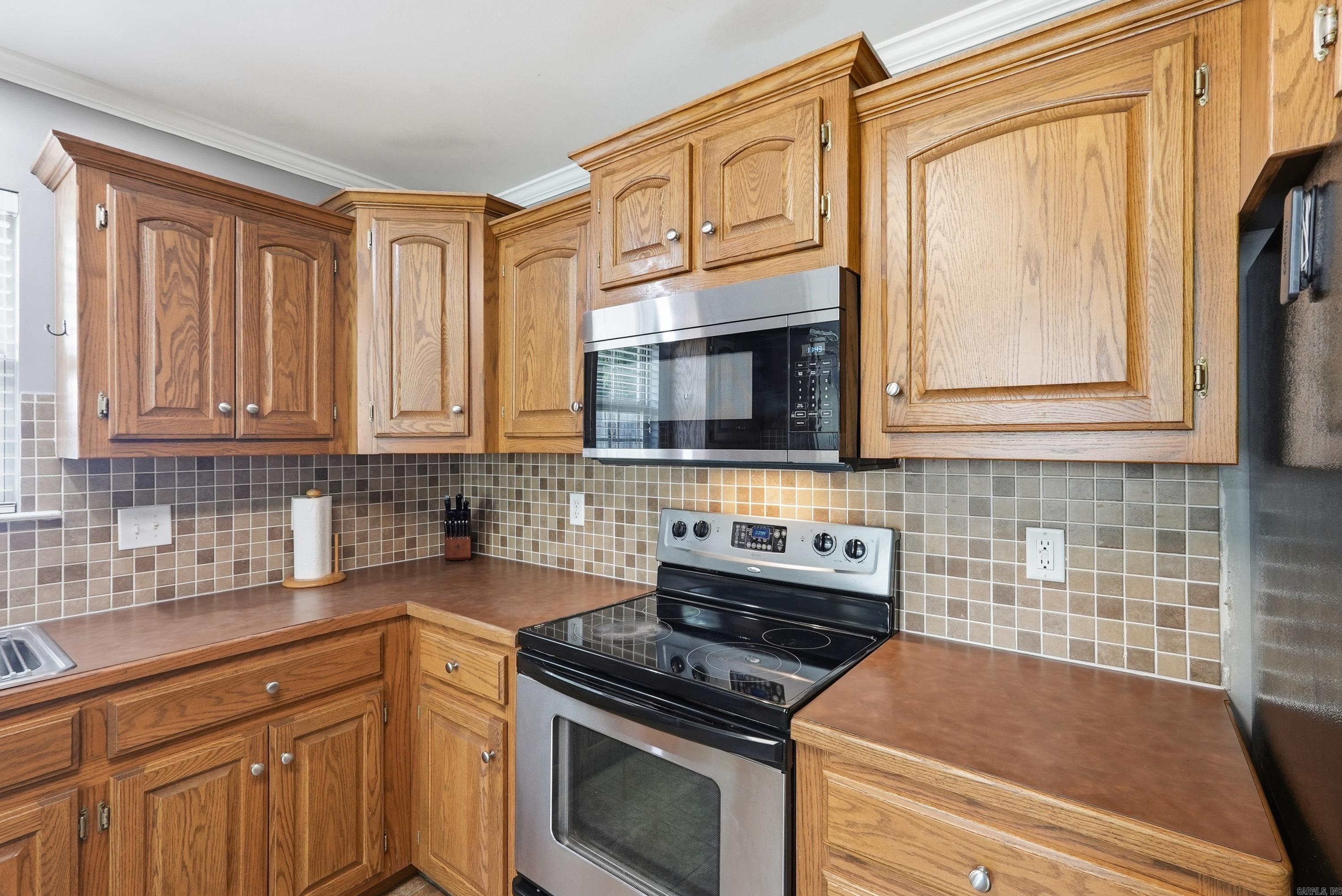 2201 Henry Avenue Property Photo 17