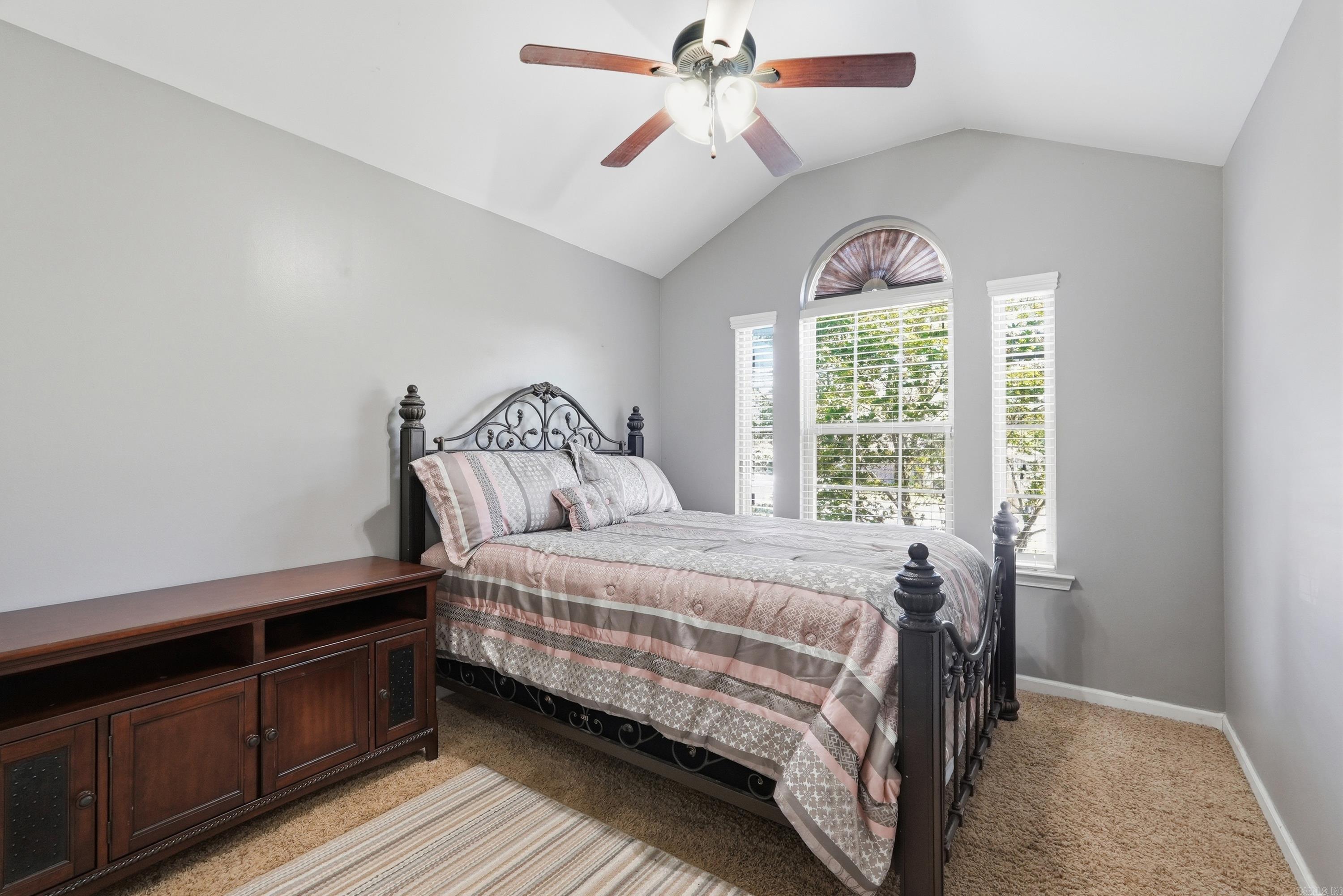 2201 Henry Avenue Property Photo 21
