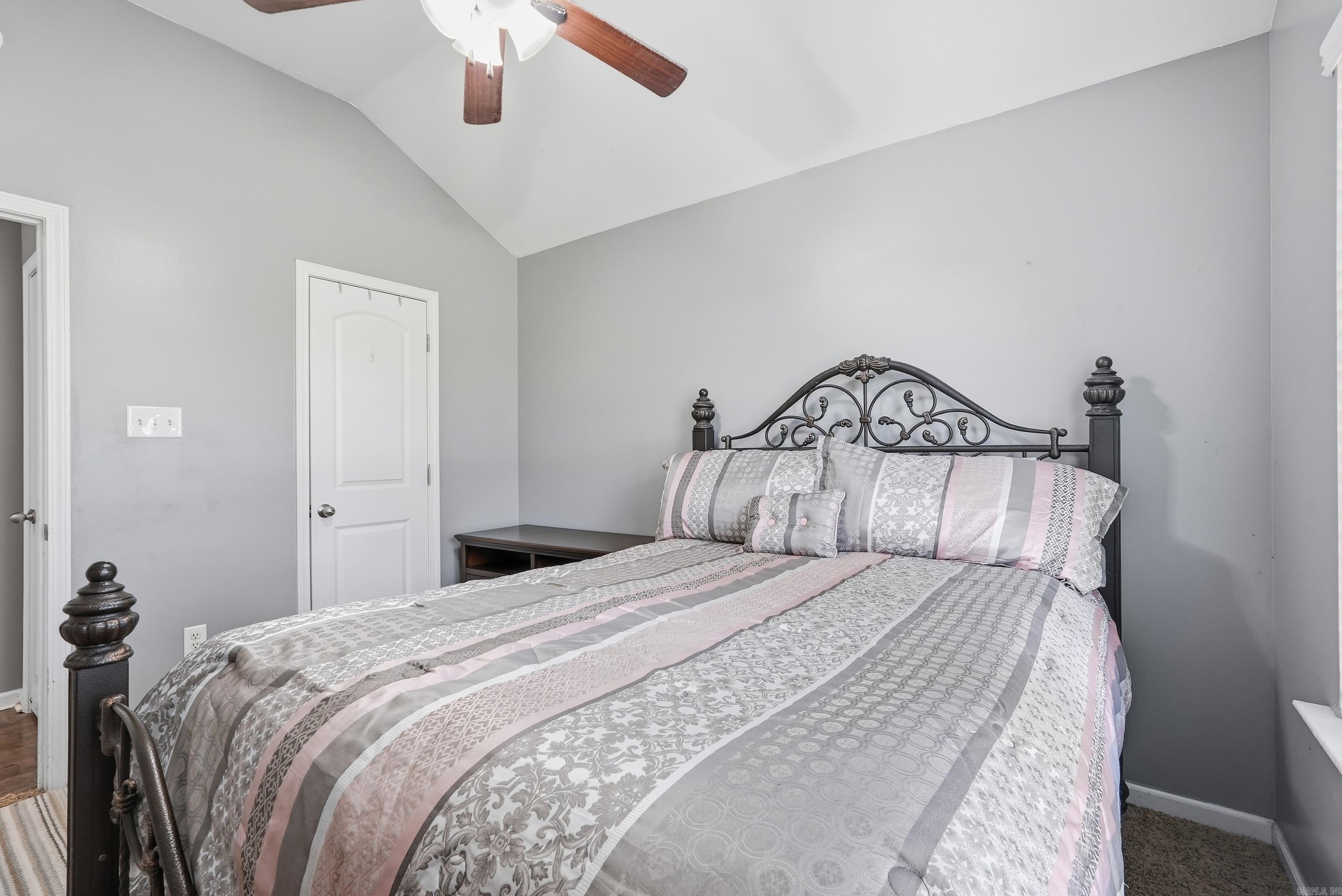 2201 Henry Avenue Property Photo 22