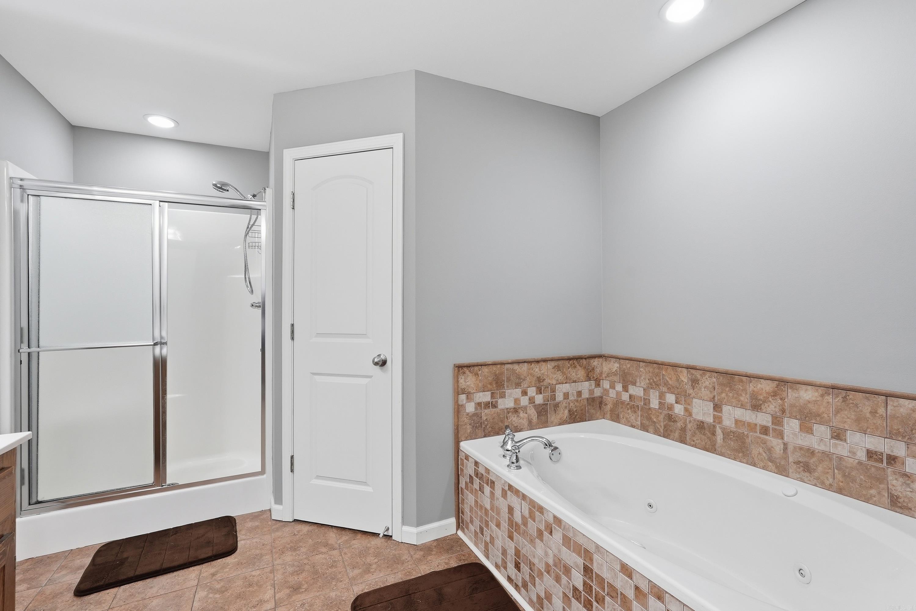 2201 Henry Avenue Property Photo 31