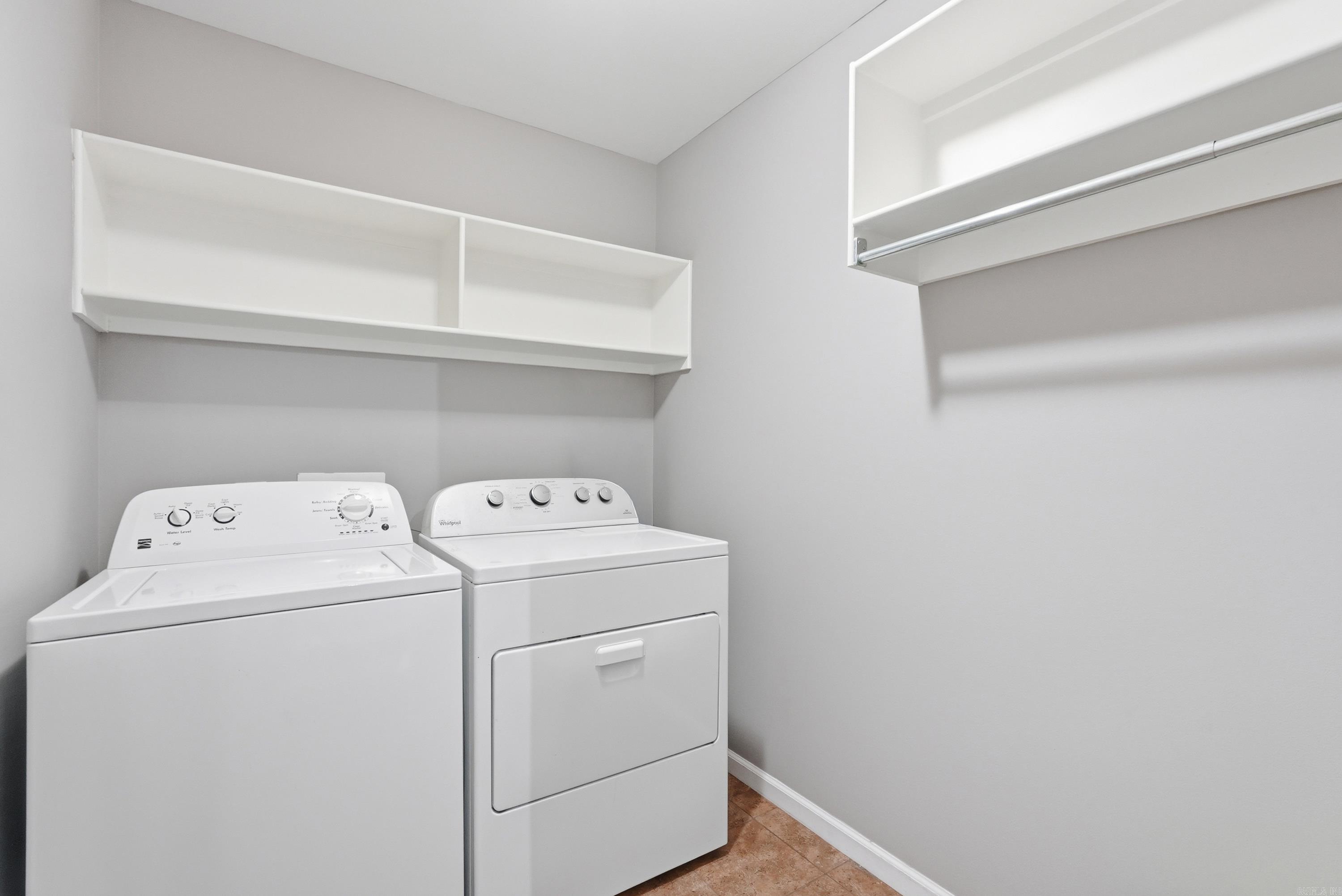 2201 Henry Avenue Property Photo 33