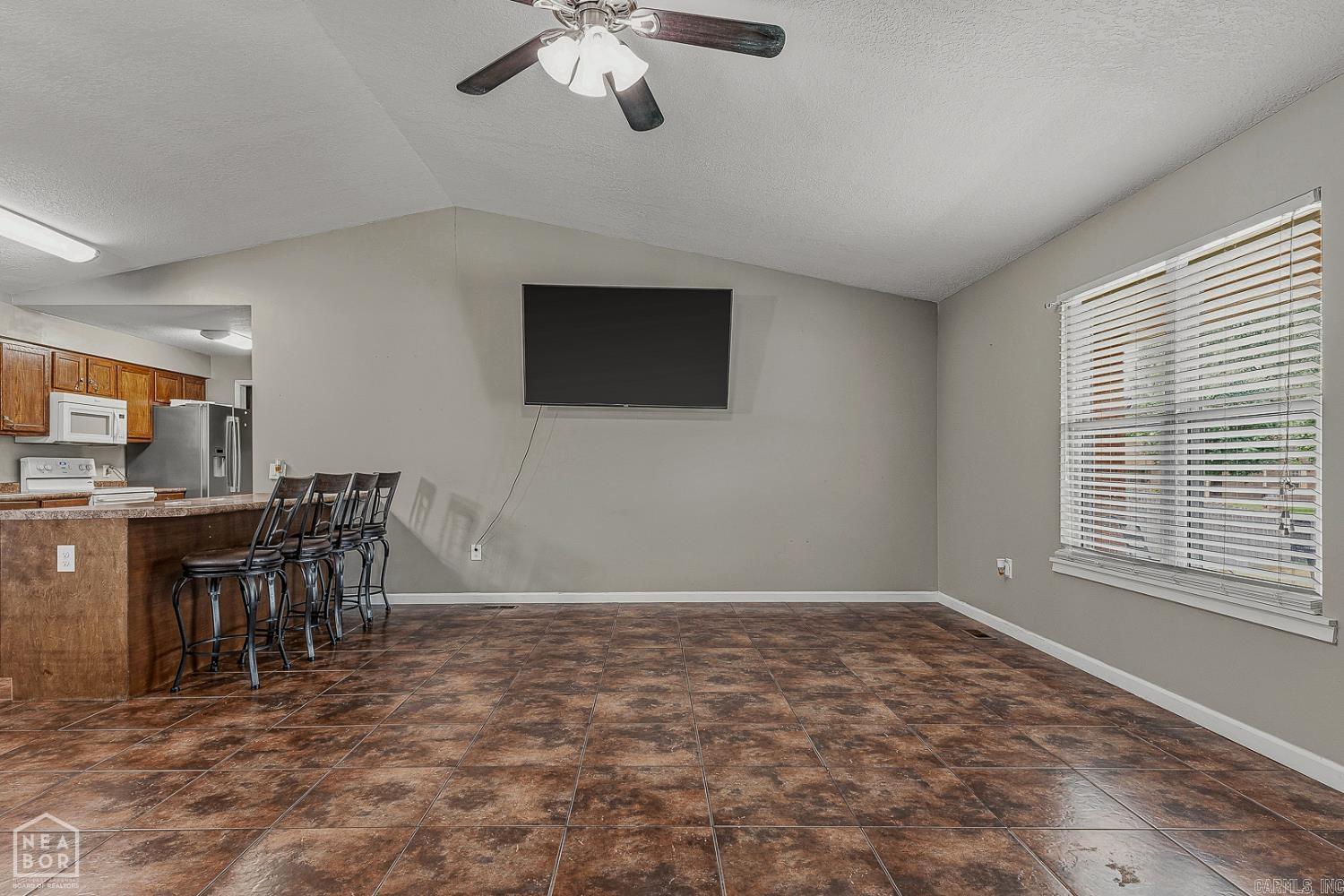 1303 Daniel Drive Property Photo 6