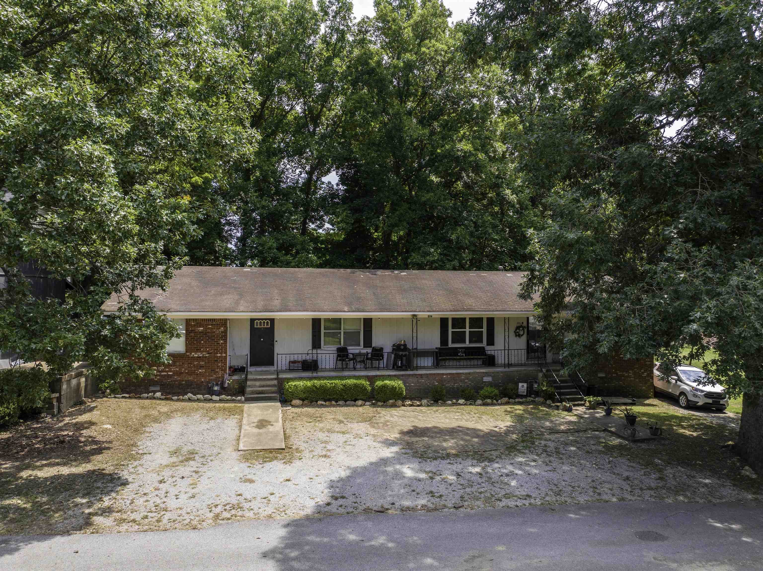 206 Fair Park Dr Property Photo 6