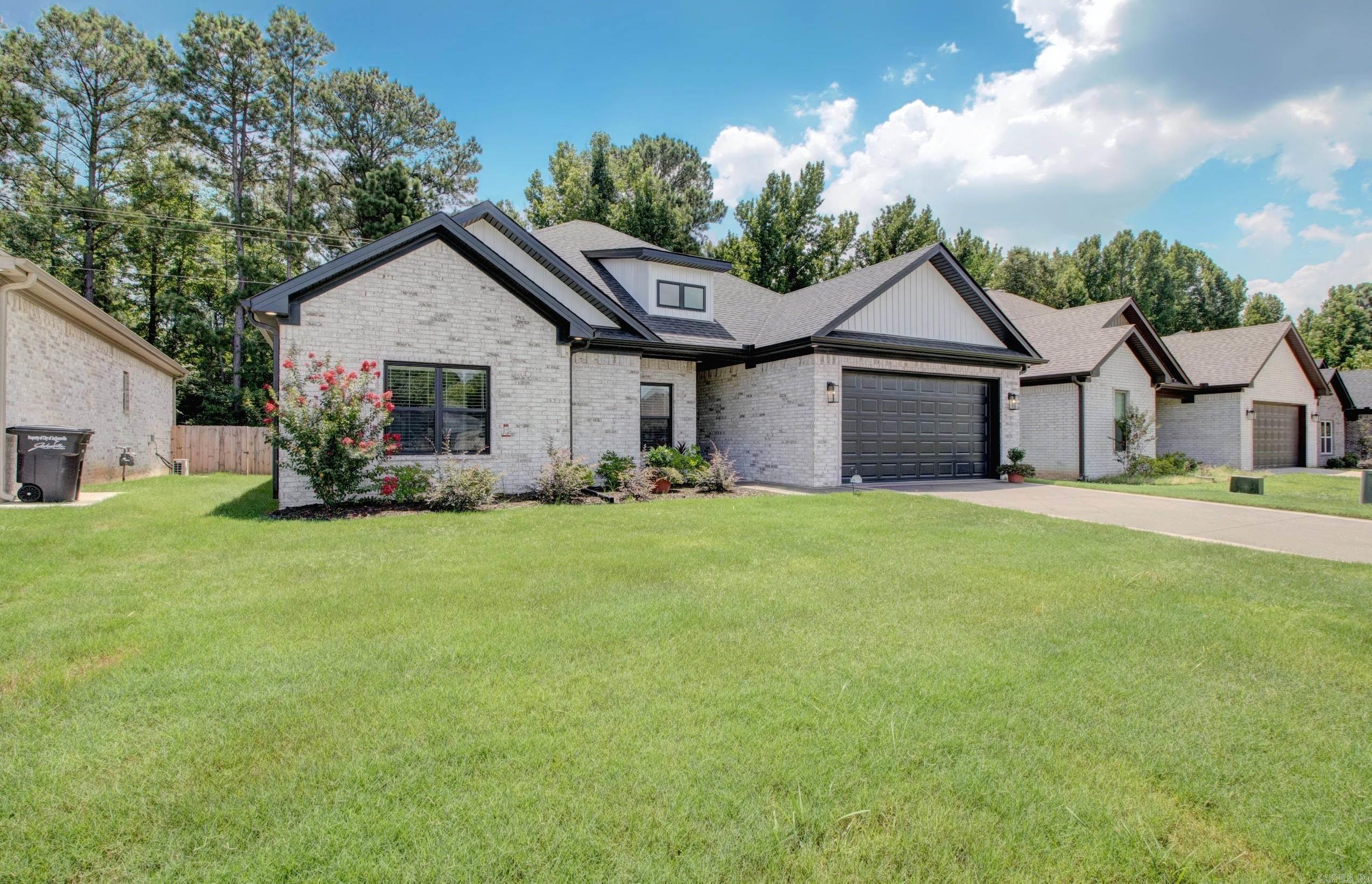 3 Woodhaven Ct Property Photo 3