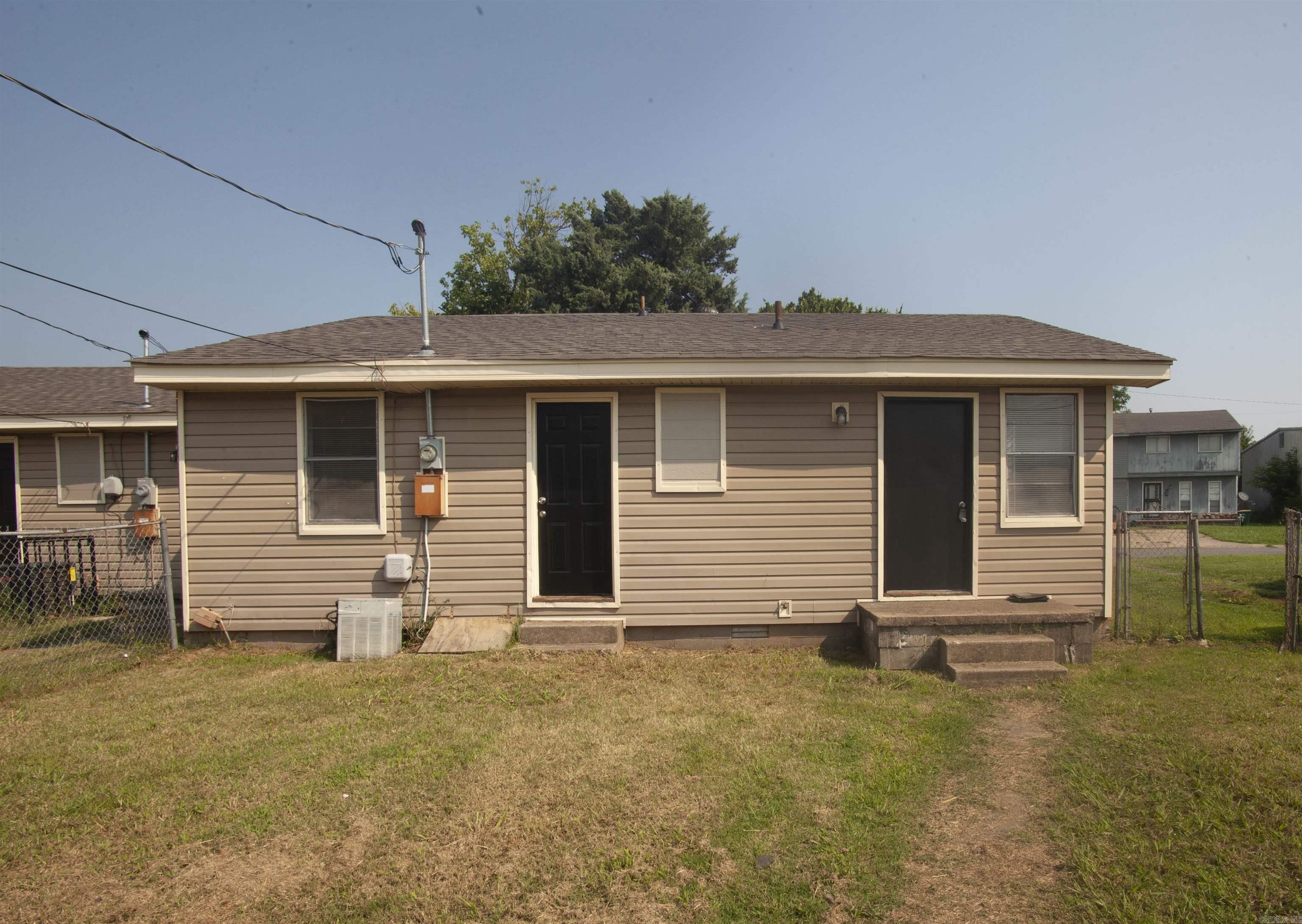 1108 E 11th Street Property Photo 9