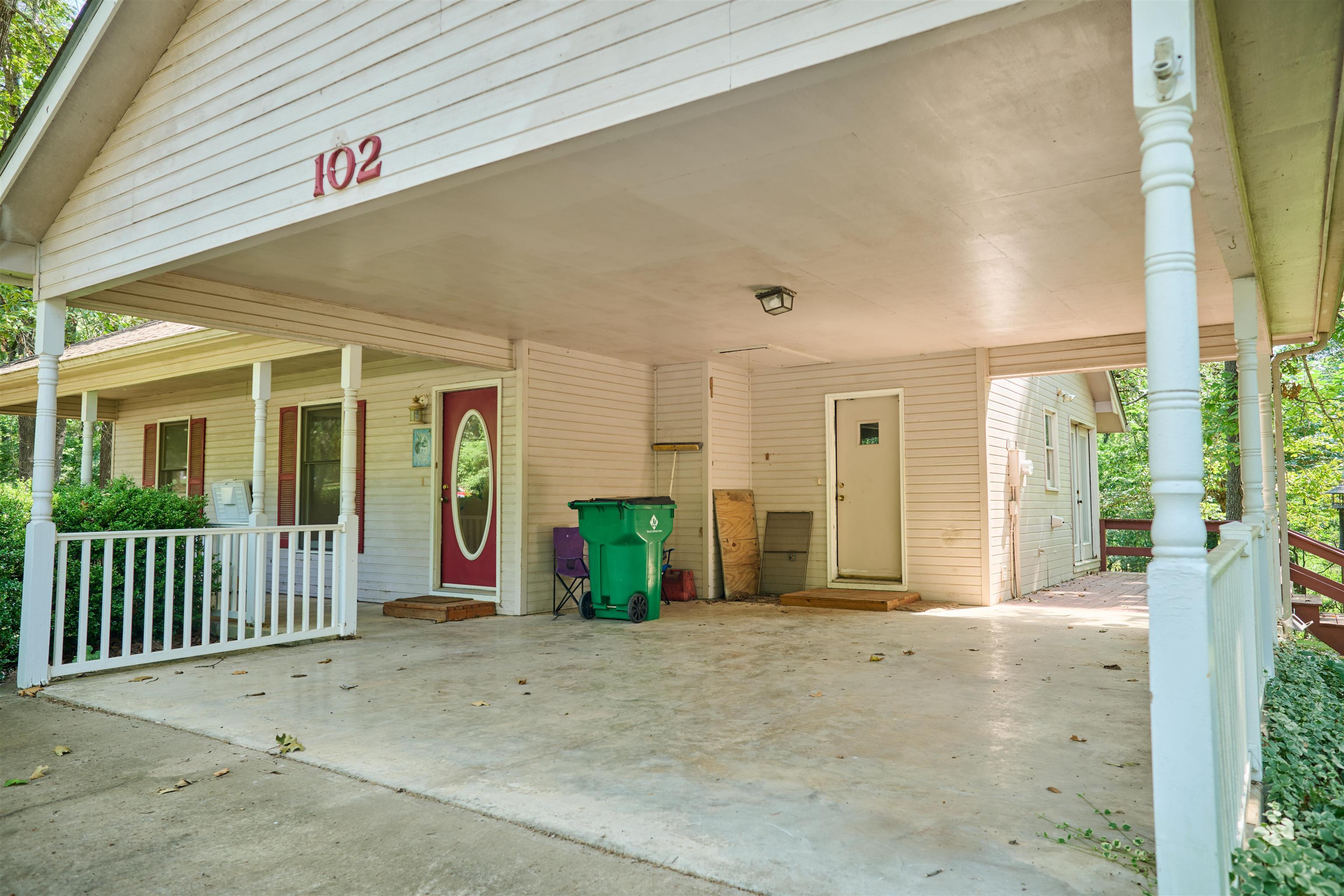 102 Hebron Property Photo 3