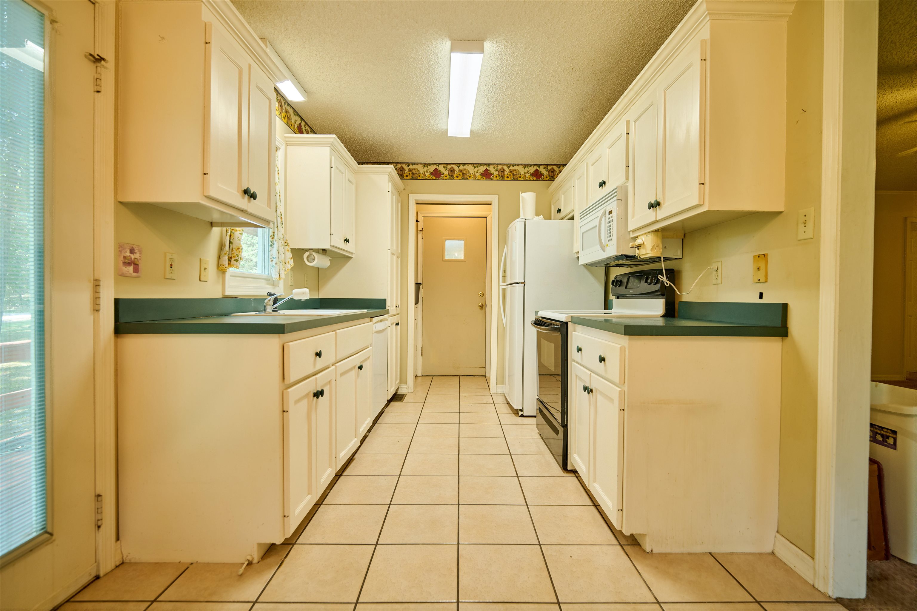 102 Hebron Property Photo 11