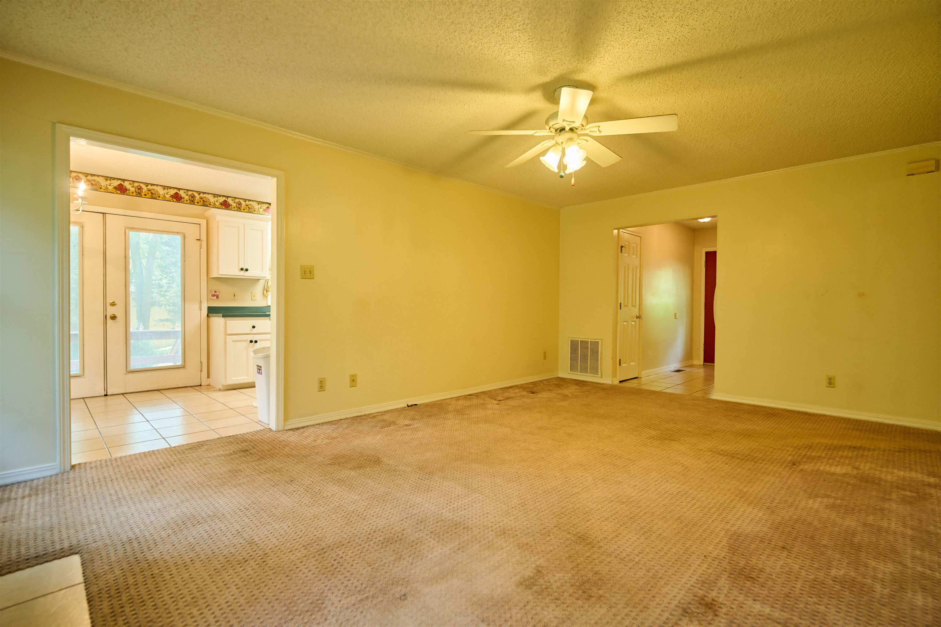 102 Hebron Property Photo 17