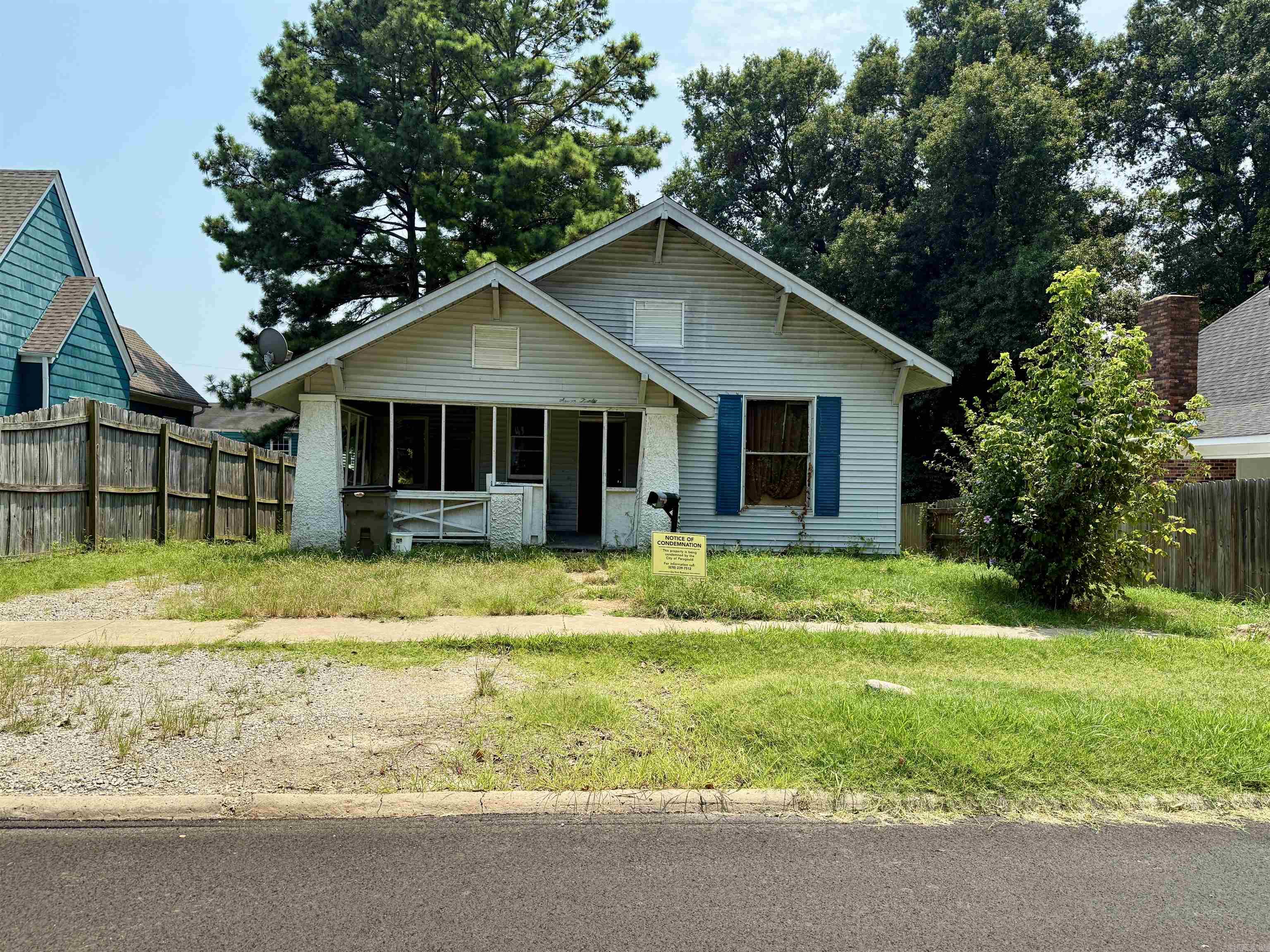 720 W Emerson Street Property Photo 1