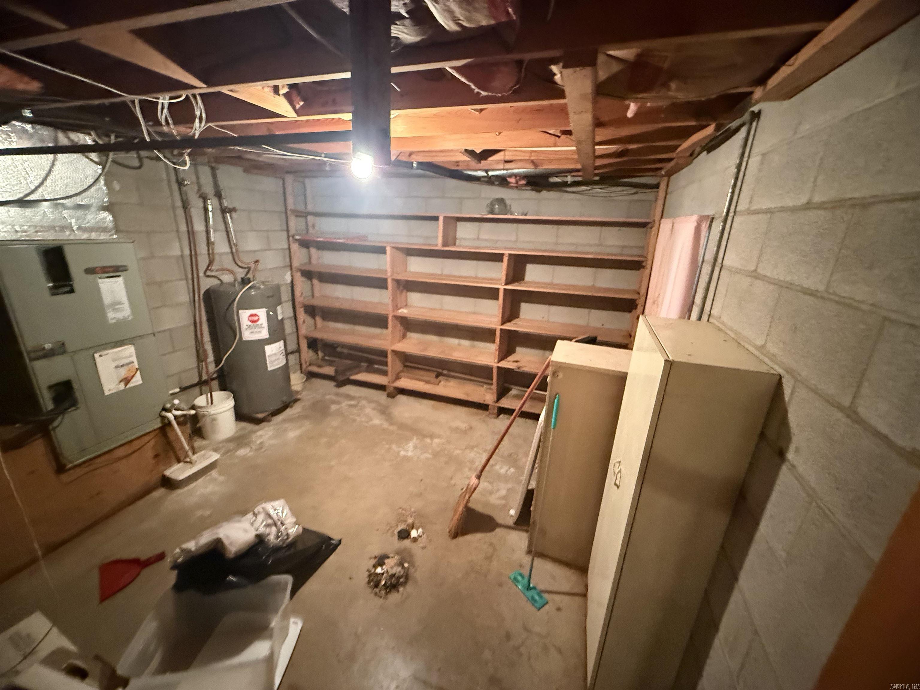 613 E Cedar Property Photo 11