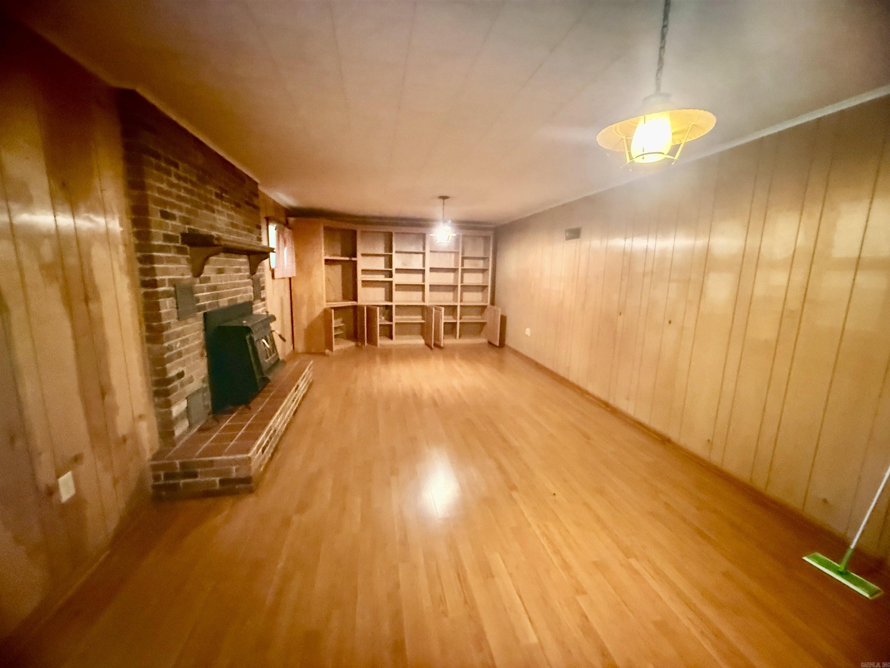 613 E Cedar Property Photo 12