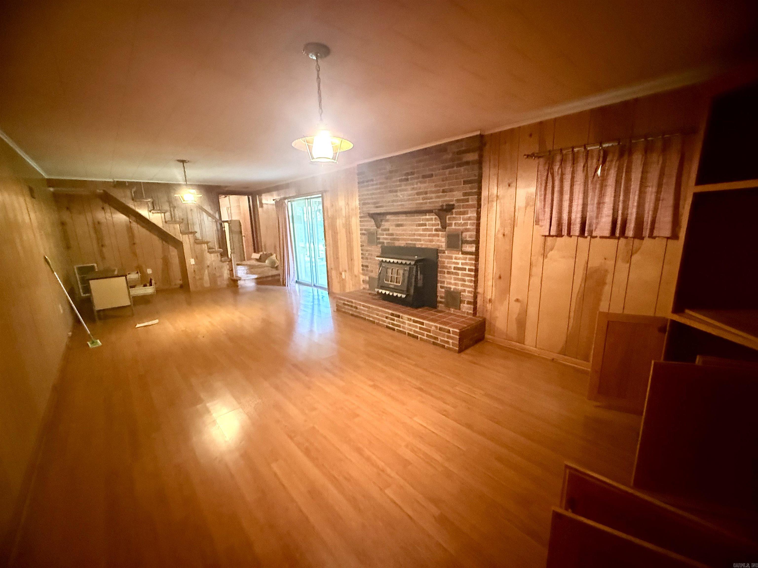 613 E Cedar Property Photo 13