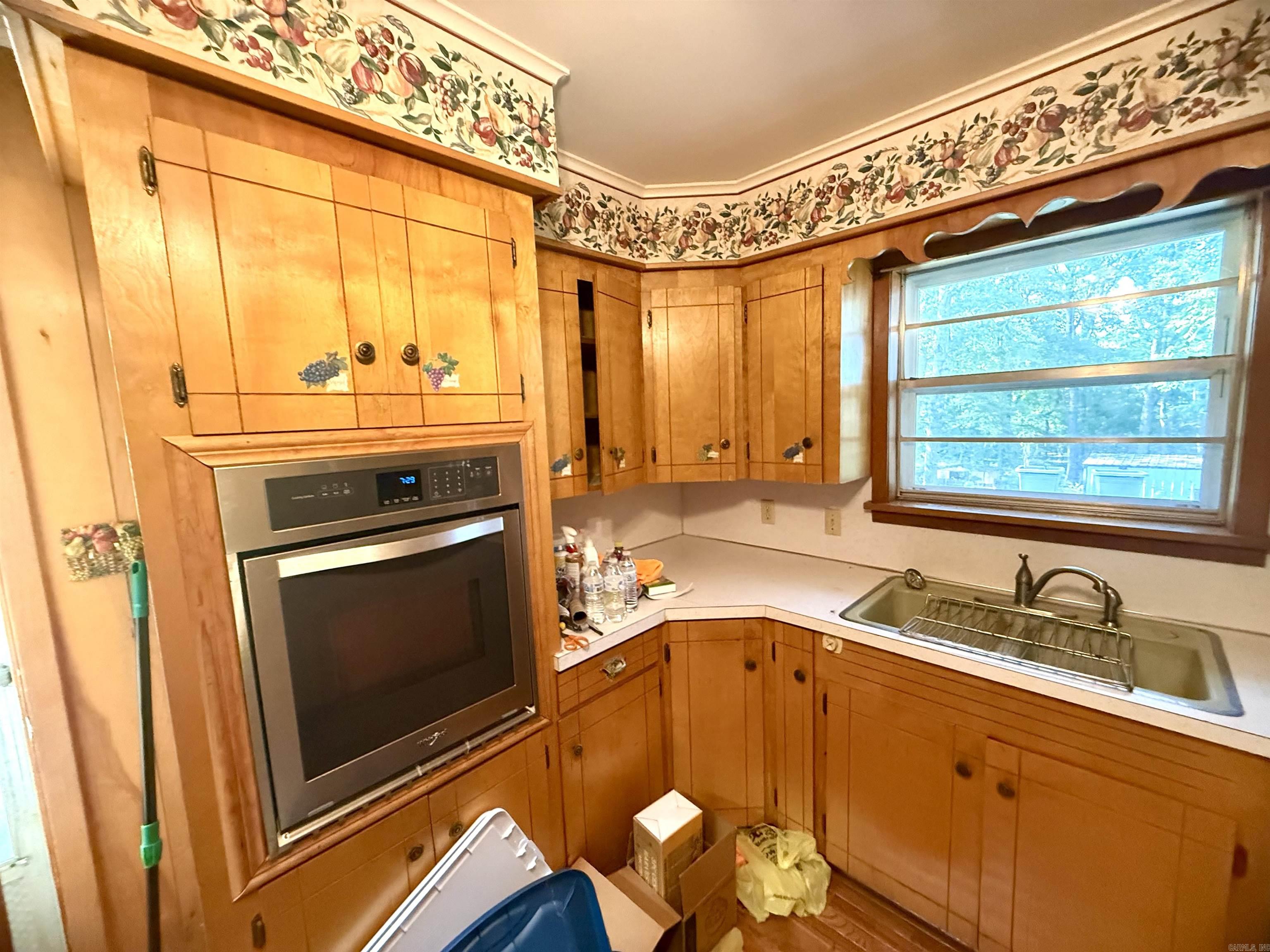 613 E Cedar Property Photo 15