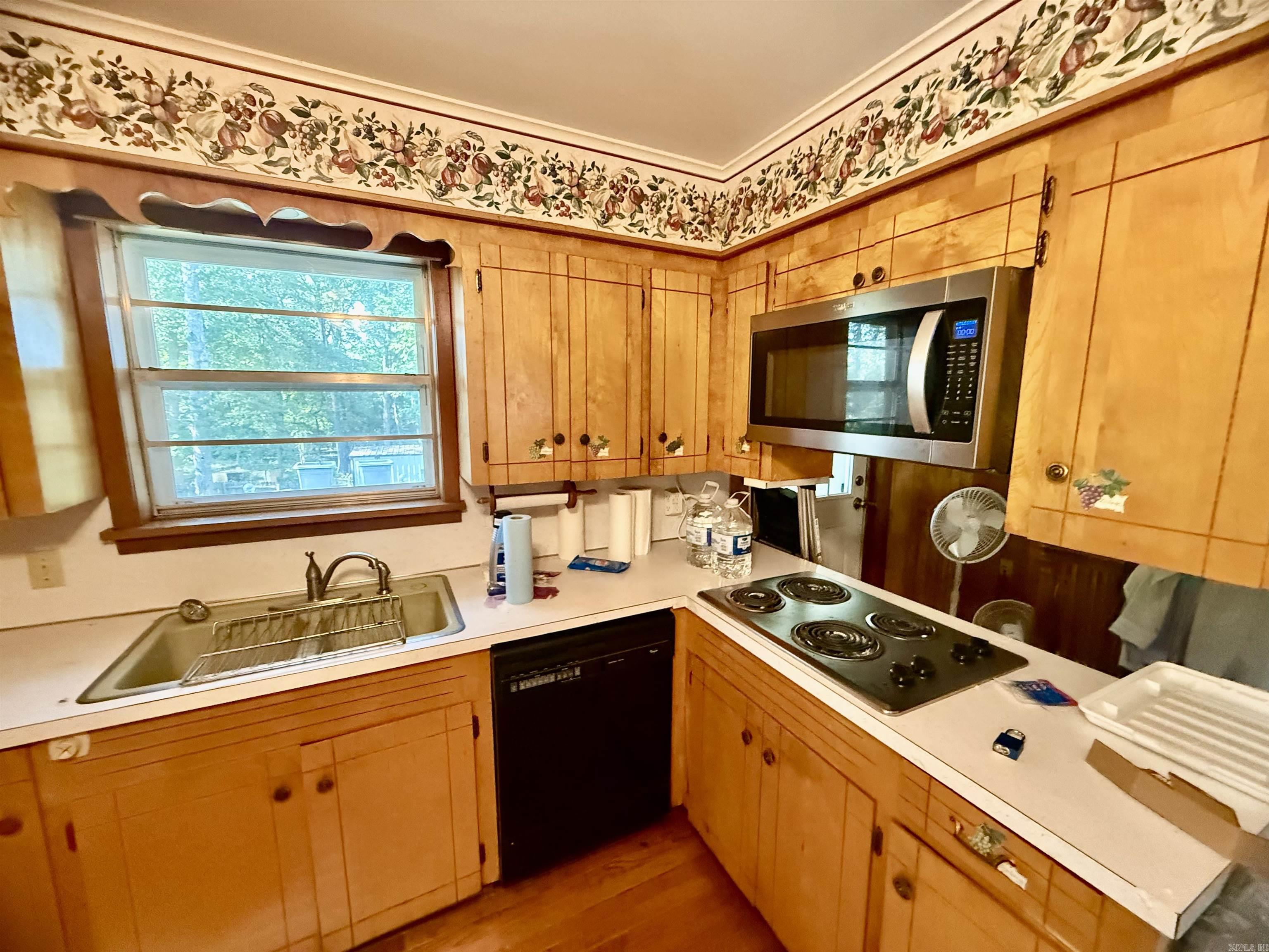 613 E Cedar Property Photo 16
