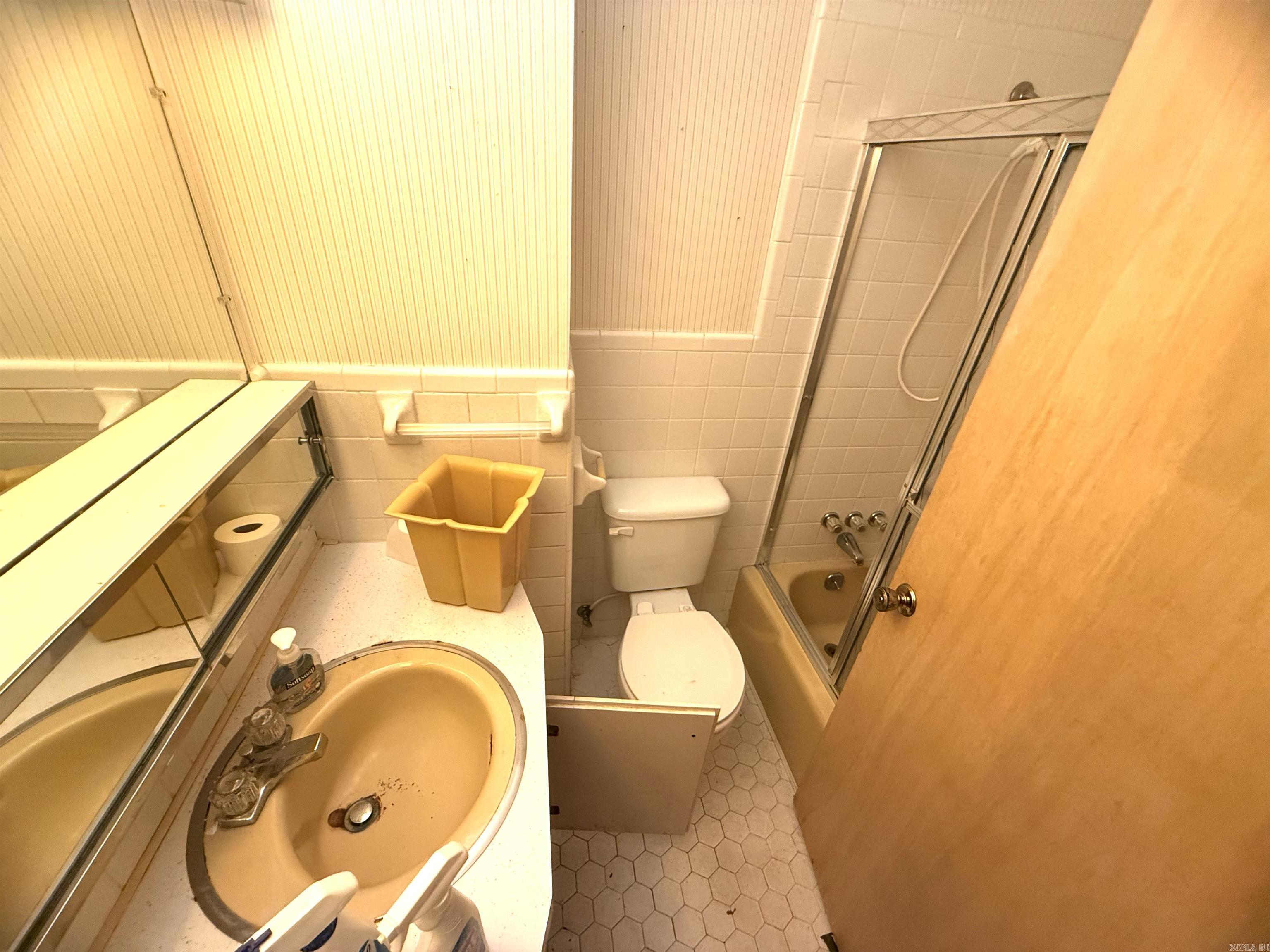 613 E Cedar Property Photo 21