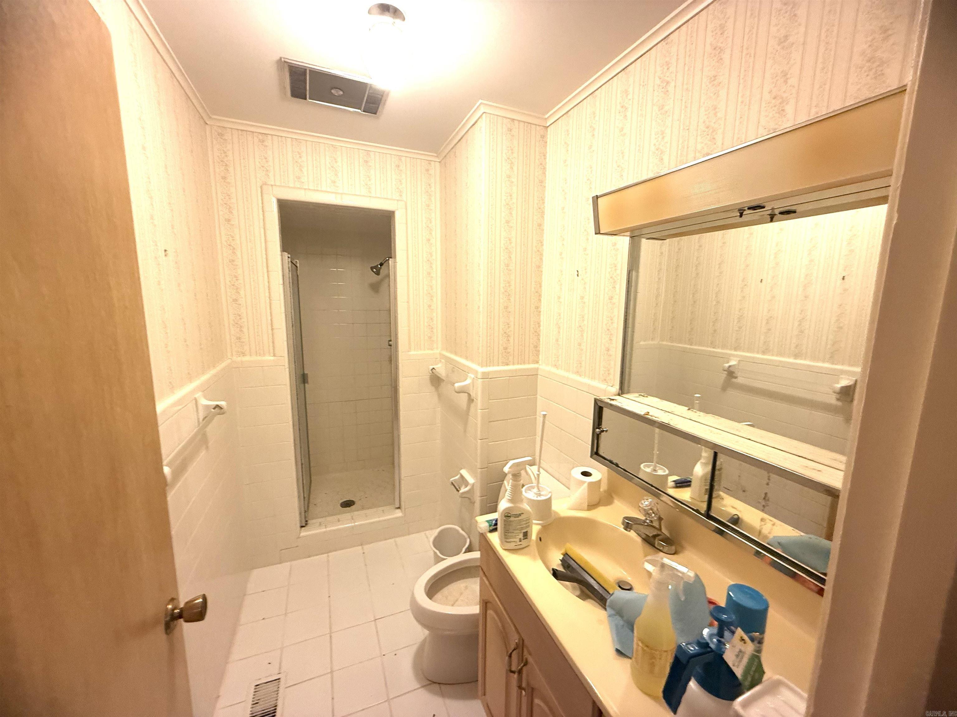 613 E Cedar Property Photo 23