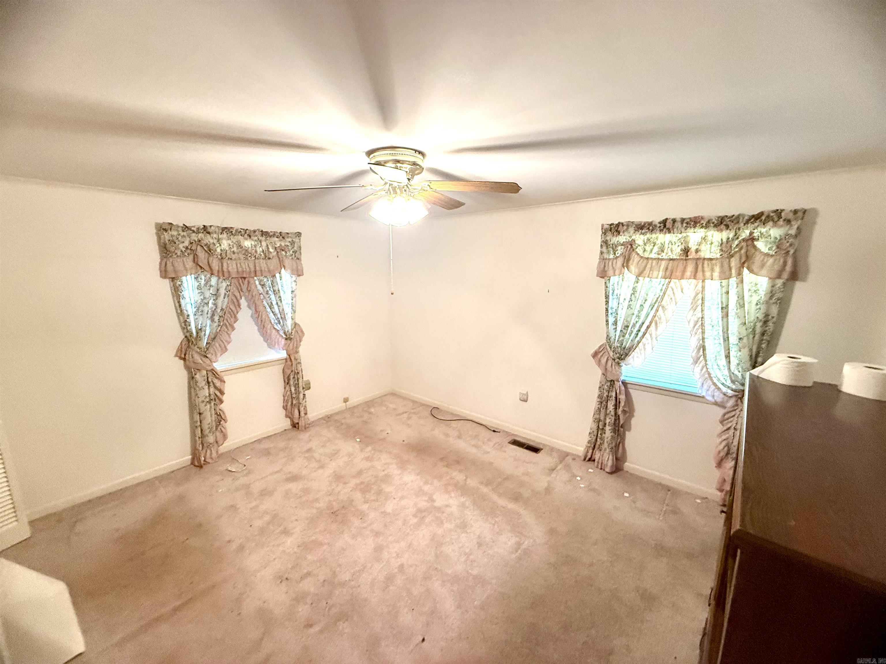 613 E Cedar Property Photo 24
