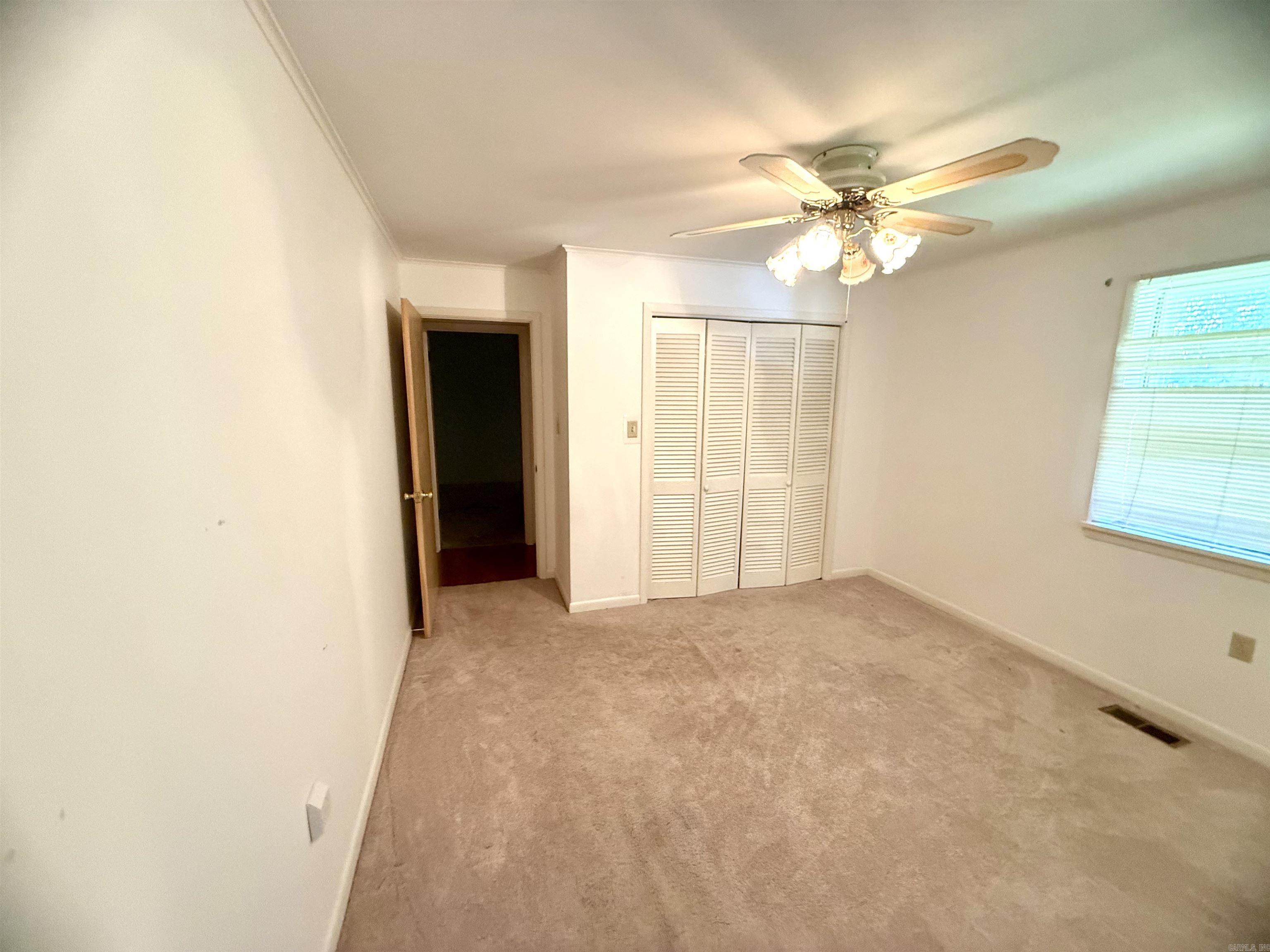613 E Cedar Property Photo 25
