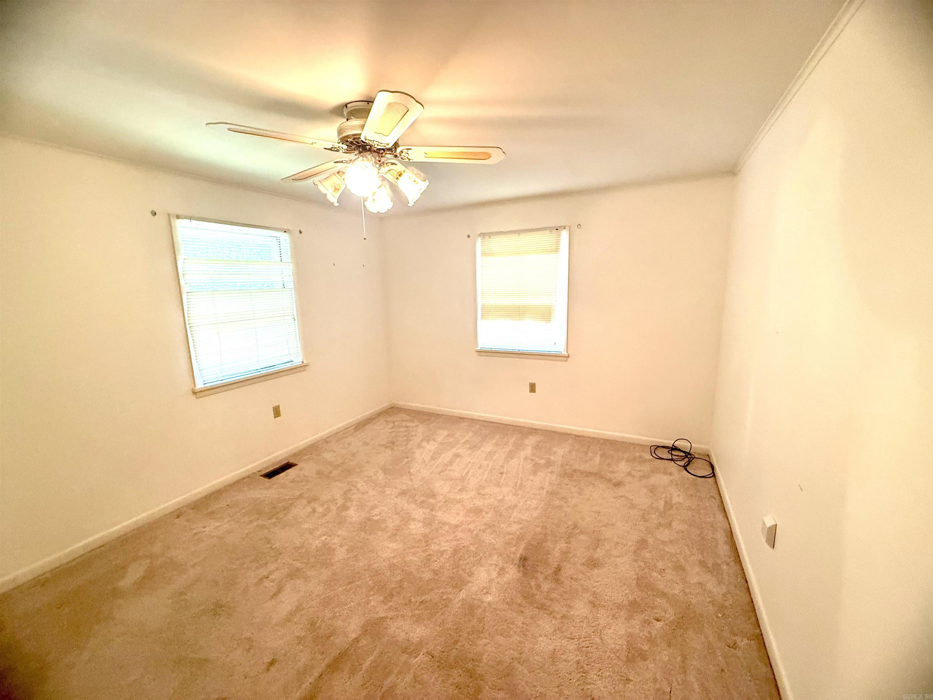 613 E Cedar Property Photo 26