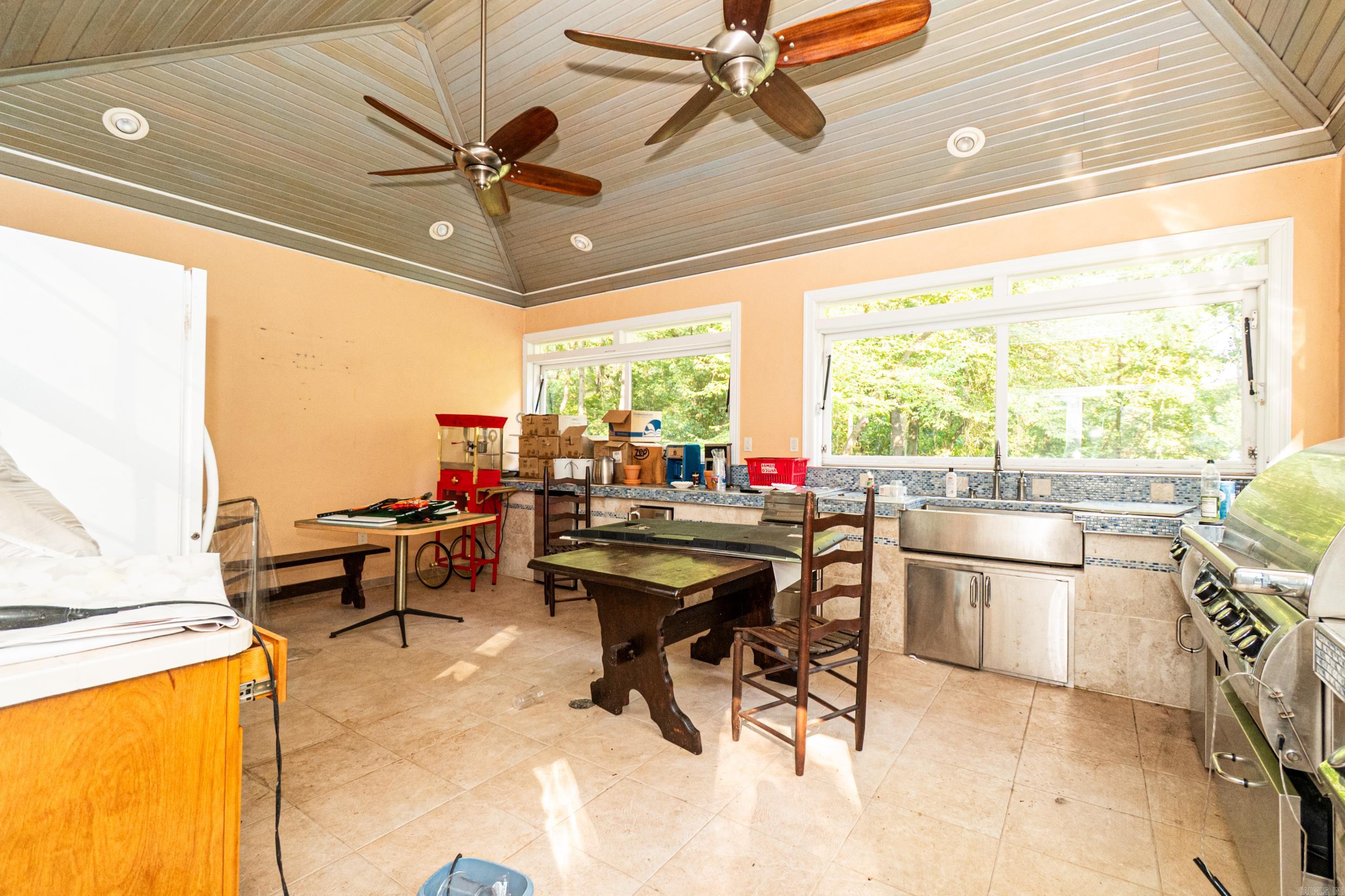 2310 Ridgewood Dr. Property Photo 17