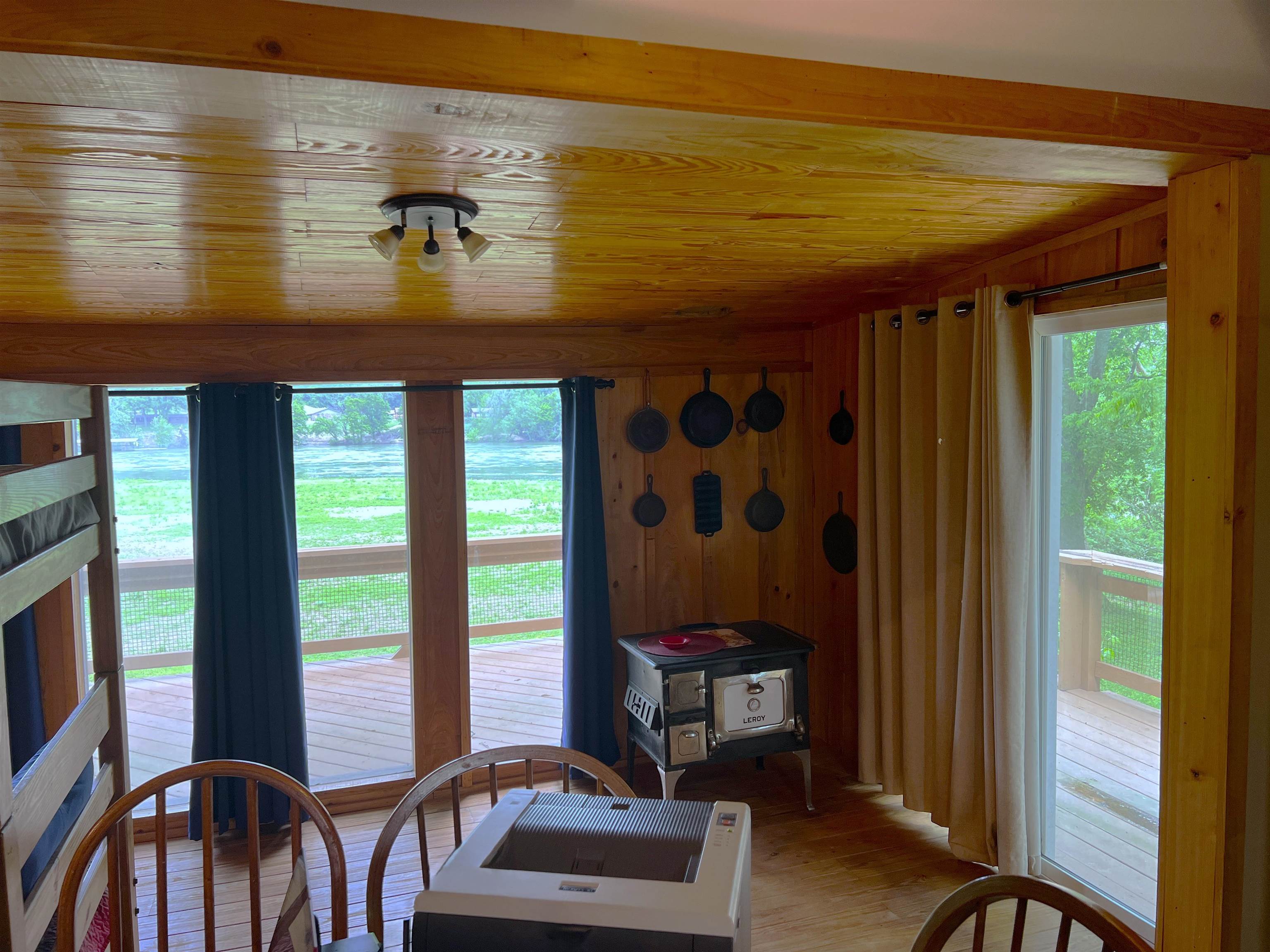 858 N Riverview Lane Property Photo 9