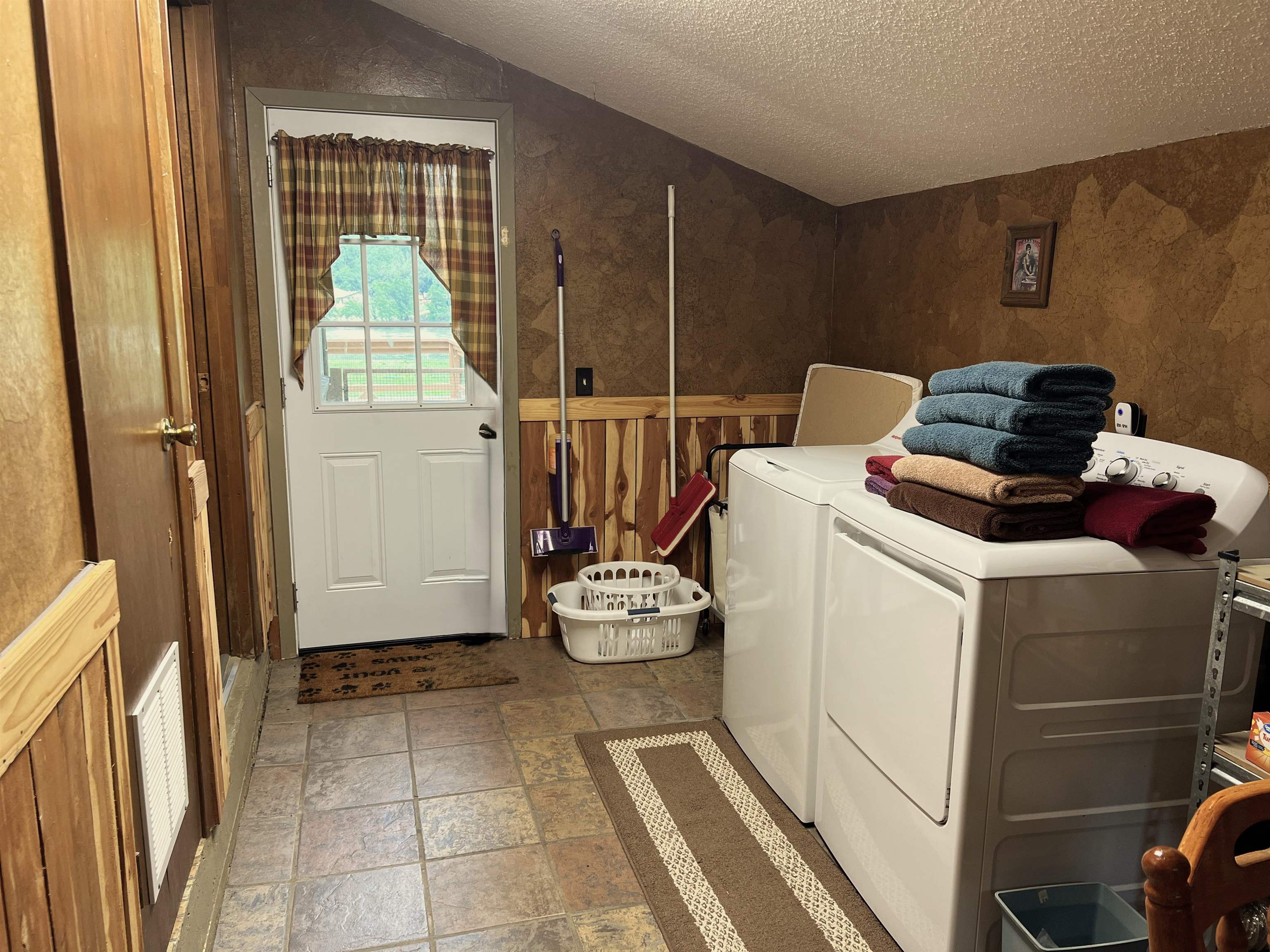 858 N Riverview Lane Property Photo 14