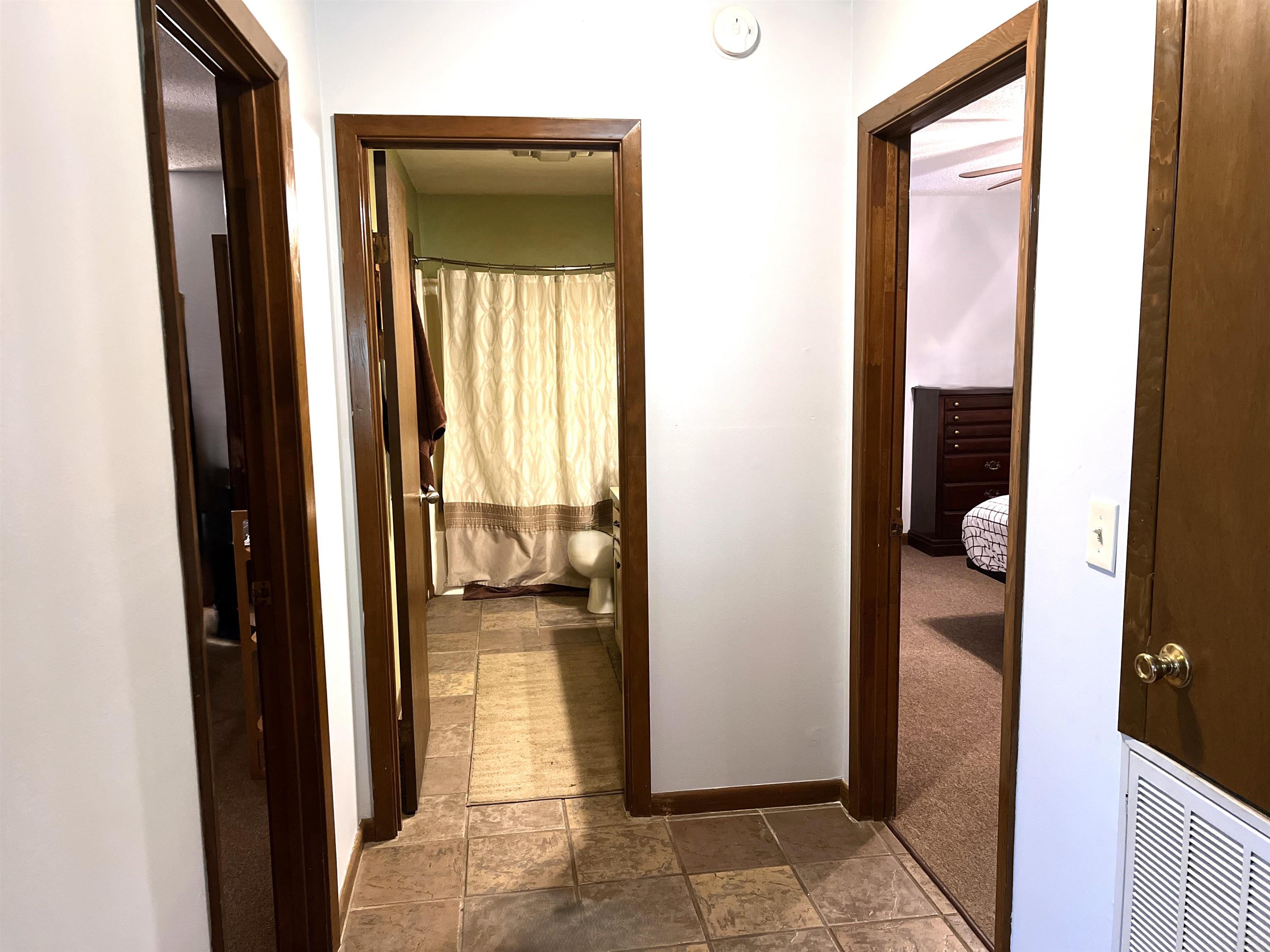 858 N Riverview Lane Property Photo 18