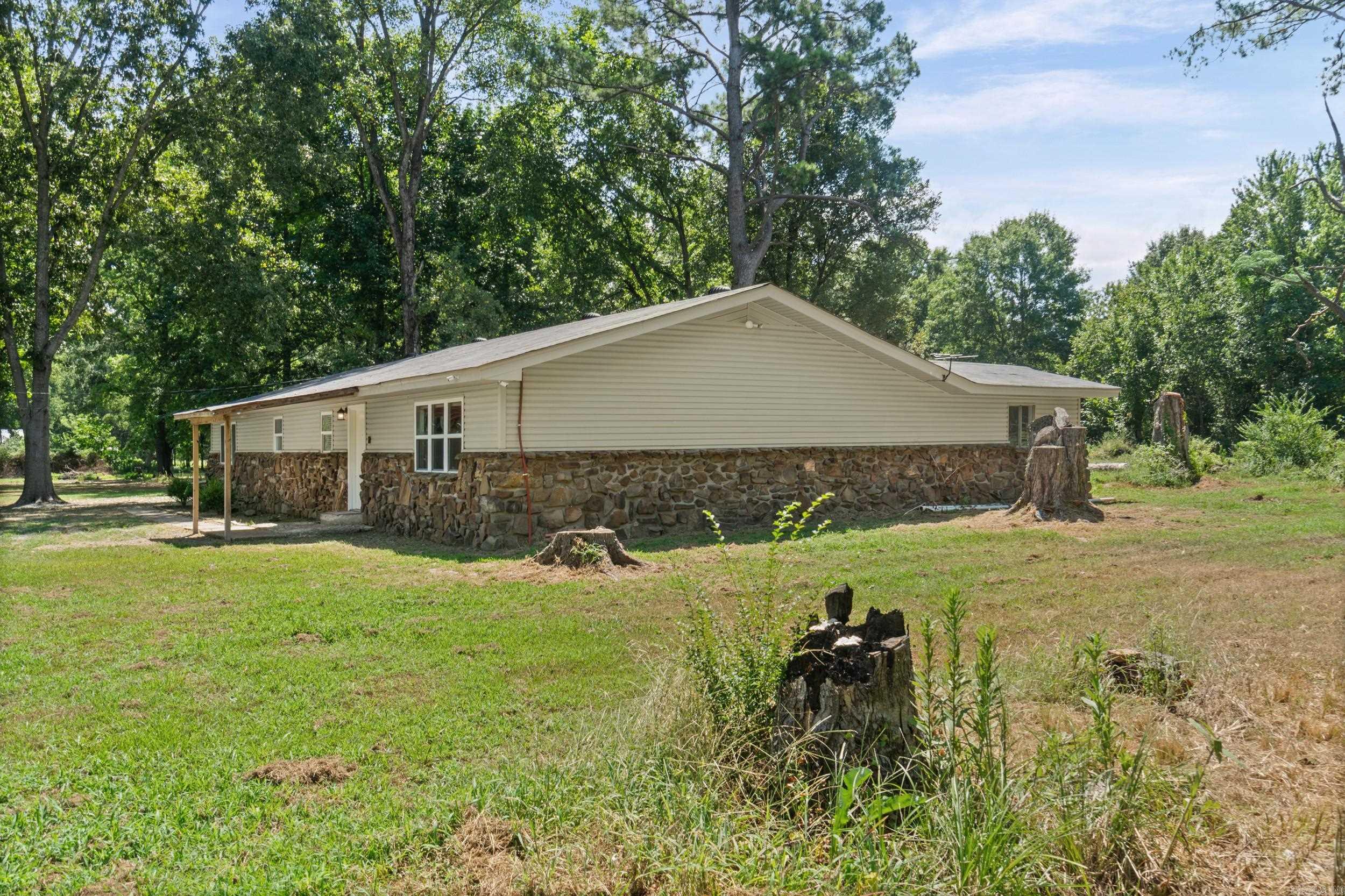 2923 Graham Road Property Photo 32