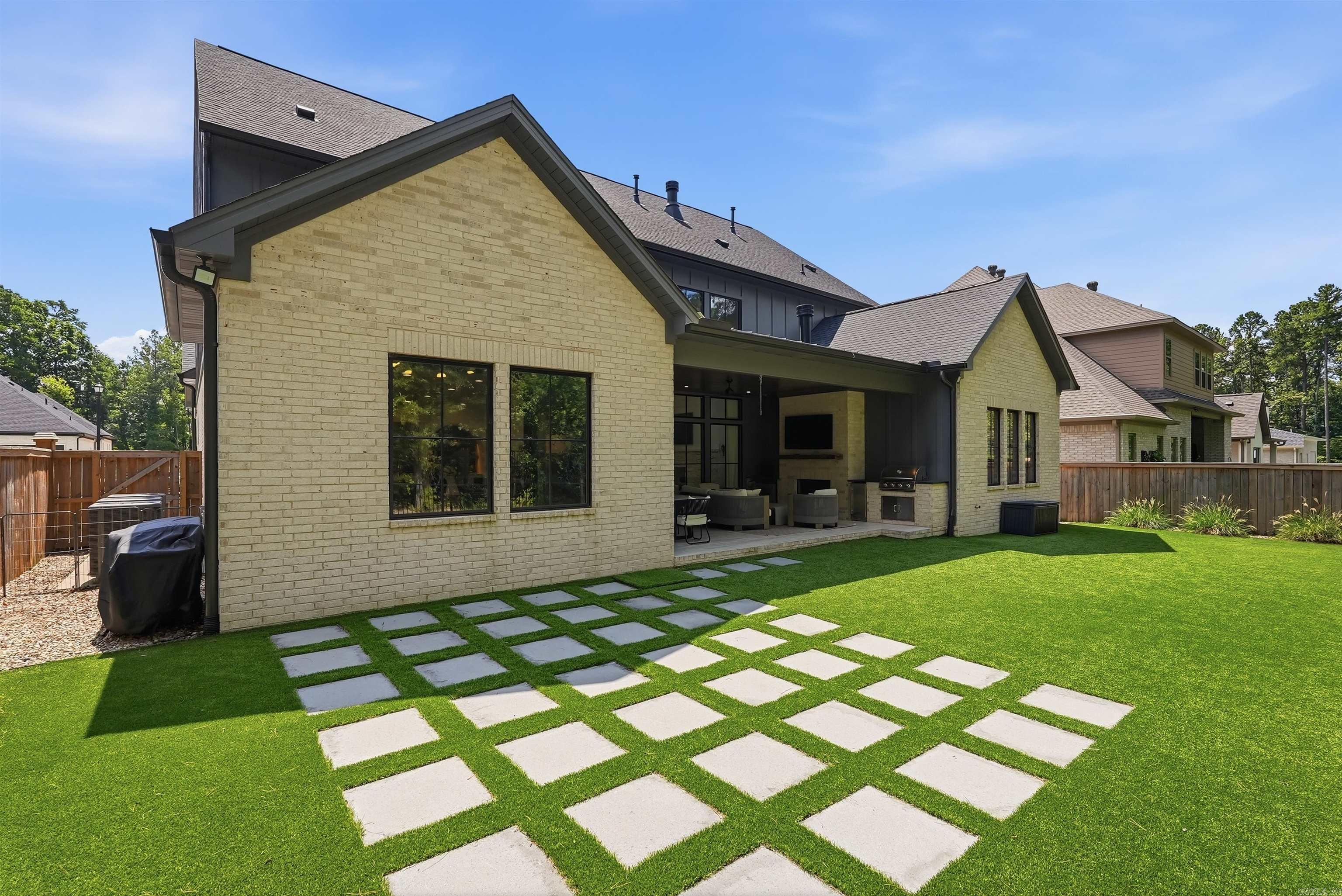 16 Mereville Place Property Photo 45
