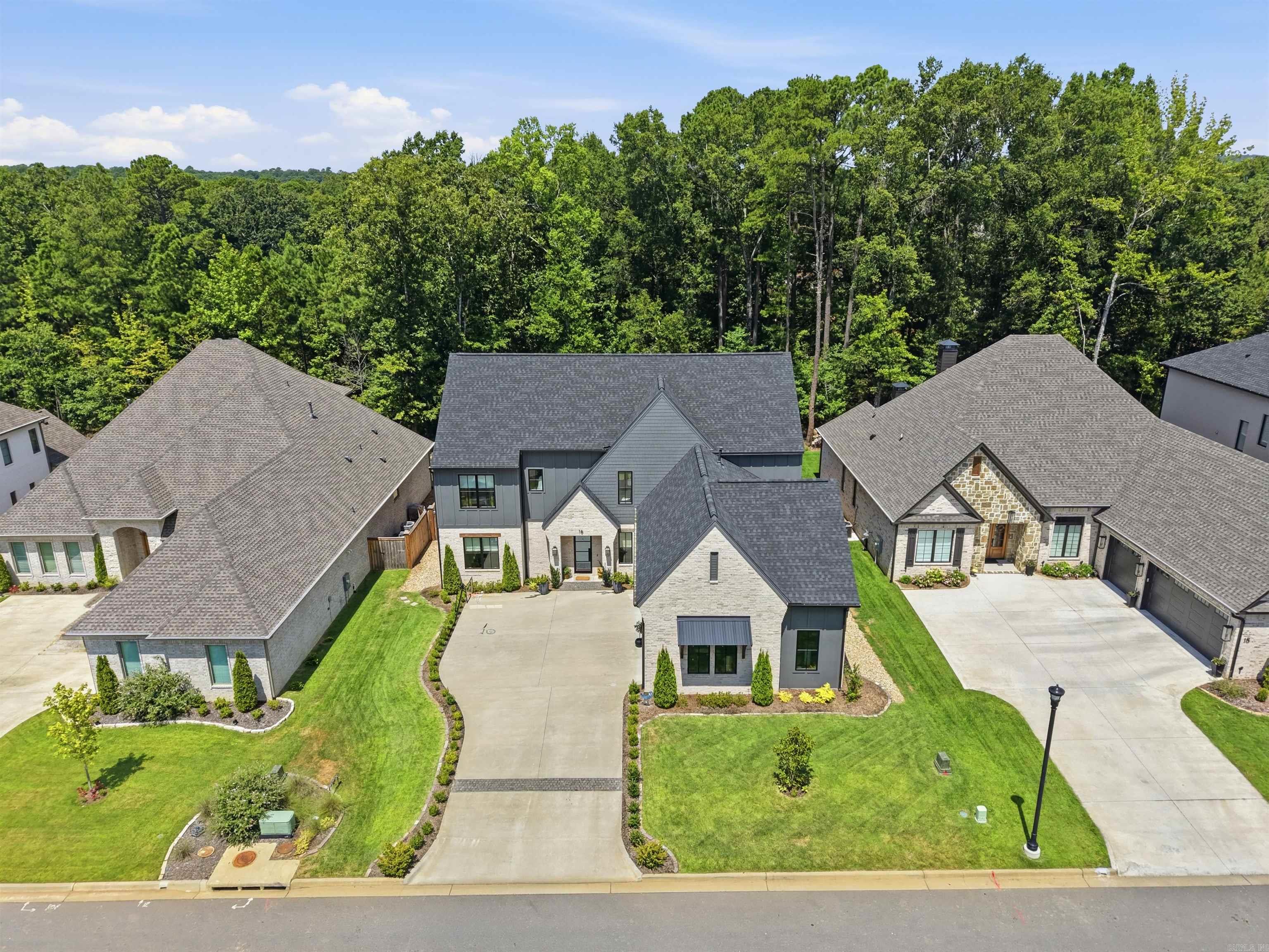 16 Mereville Place Property Photo 47