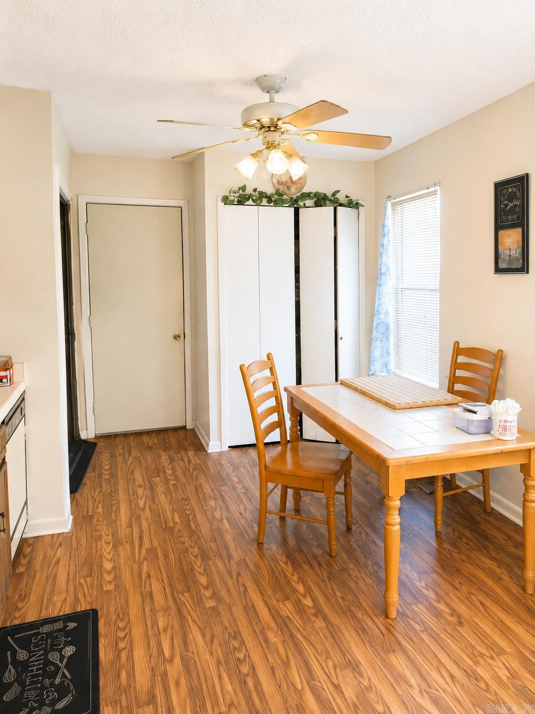 6 Woodbriar Ct Property Photo 7